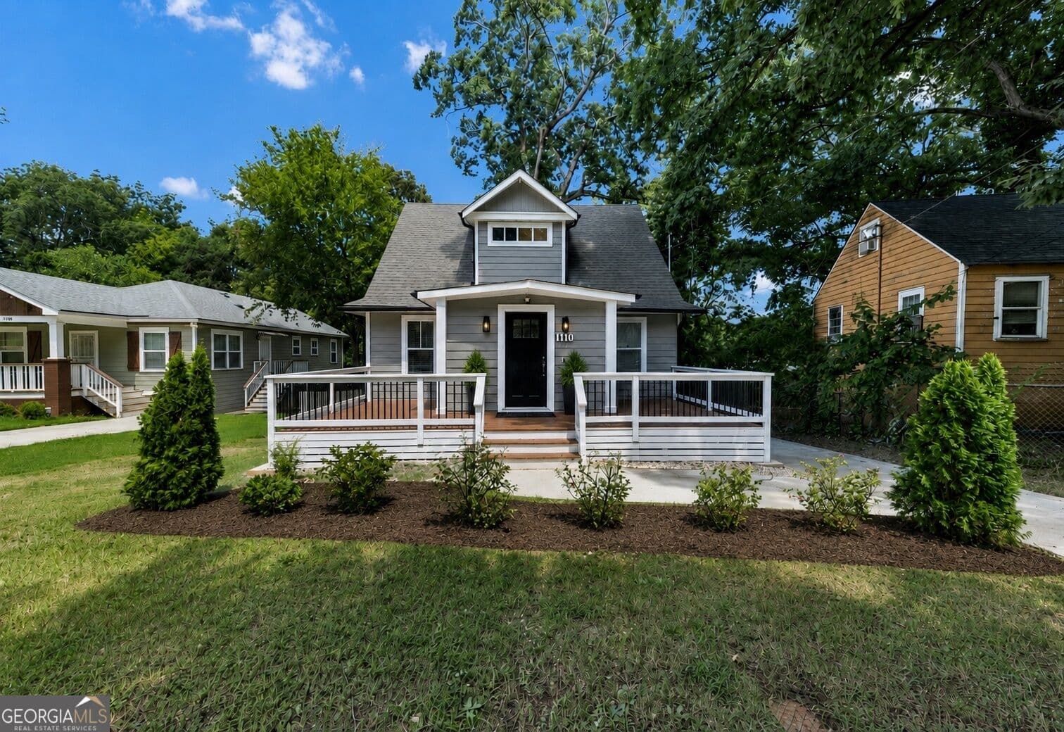 5 bedroom, 4 bathroom, 2,110 sq ft single family residence for sale at 1110 Oak Knoll Terrace, Atlanta, GA 30315 — photo 2