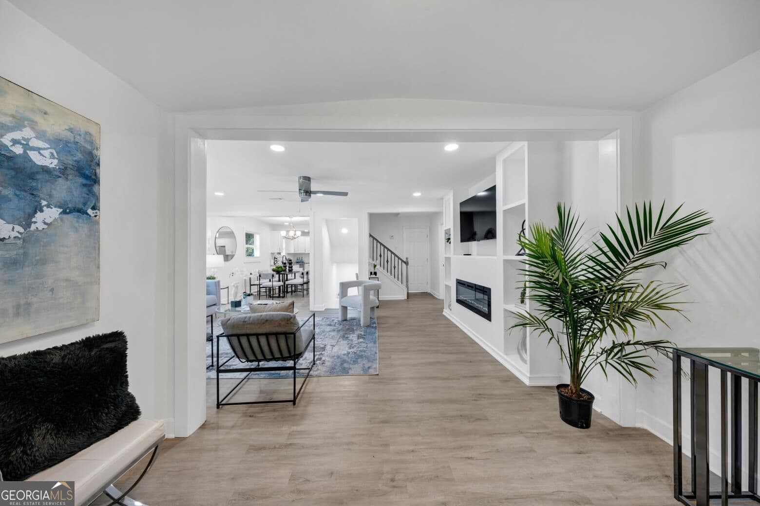 5 bedroom, 4 bathroom, 2,110 sq ft single family residence for sale at 1110 Oak Knoll Terrace, Atlanta, GA 30315 — photo 6