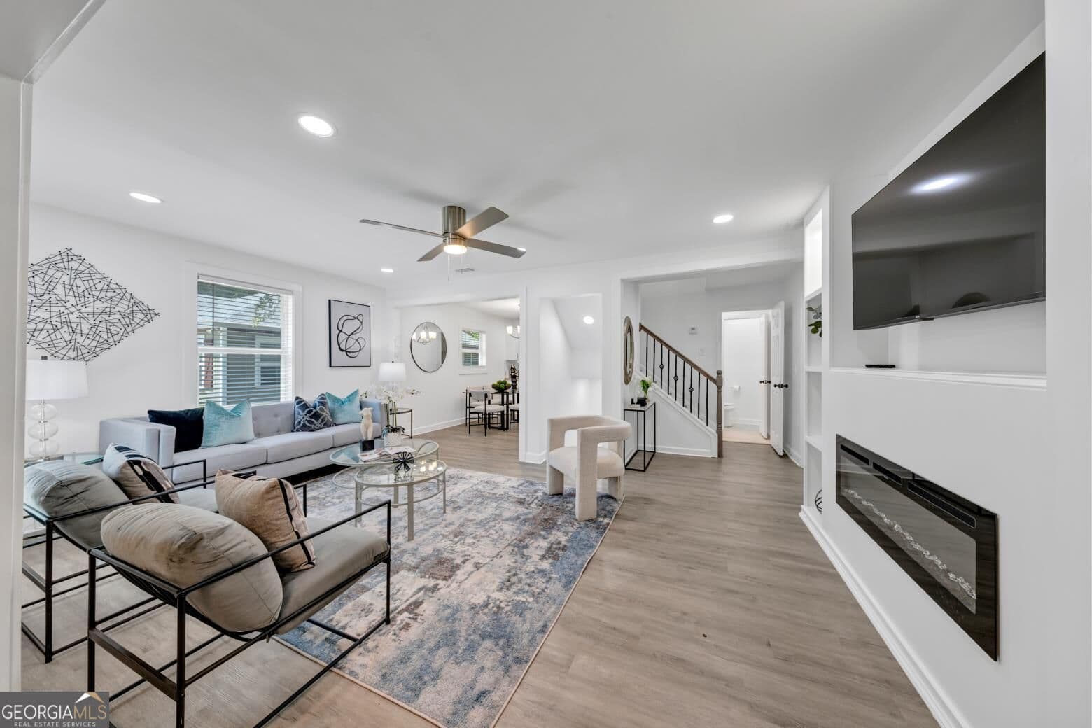 5 bedroom, 4 bathroom, 2,110 sq ft single family residence for sale at 1110 Oak Knoll Terrace, Atlanta, GA 30315 — photo 7