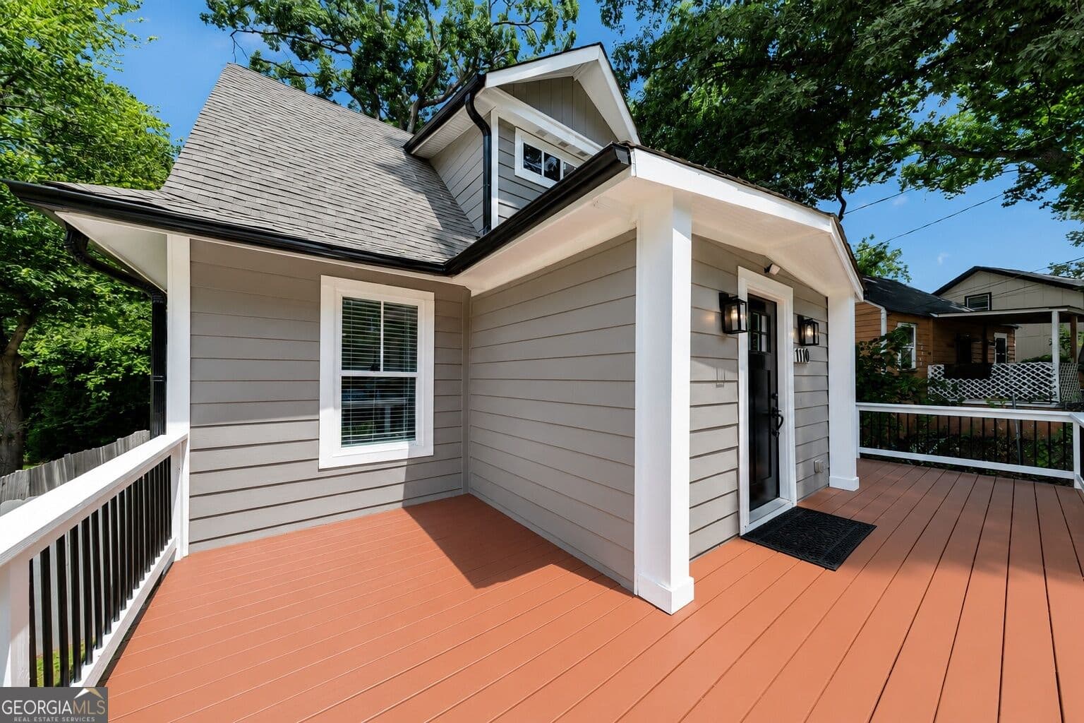 5 bedroom, 4 bathroom, 2,110 sq ft single family residence for sale at 1110 Oak Knoll Terrace, Atlanta, GA 30315 — photo 3