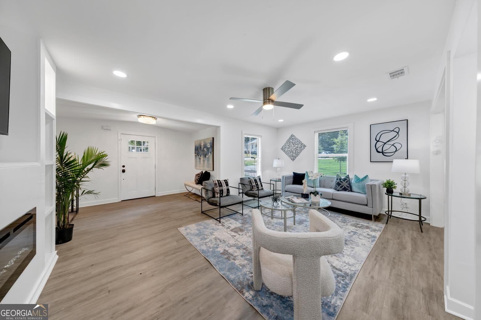 5 bedroom, 4 bathroom, 2,110 sq ft single family residence for sale at 1110 Oak Knoll Terrace, Atlanta, GA 30315 — photo 8