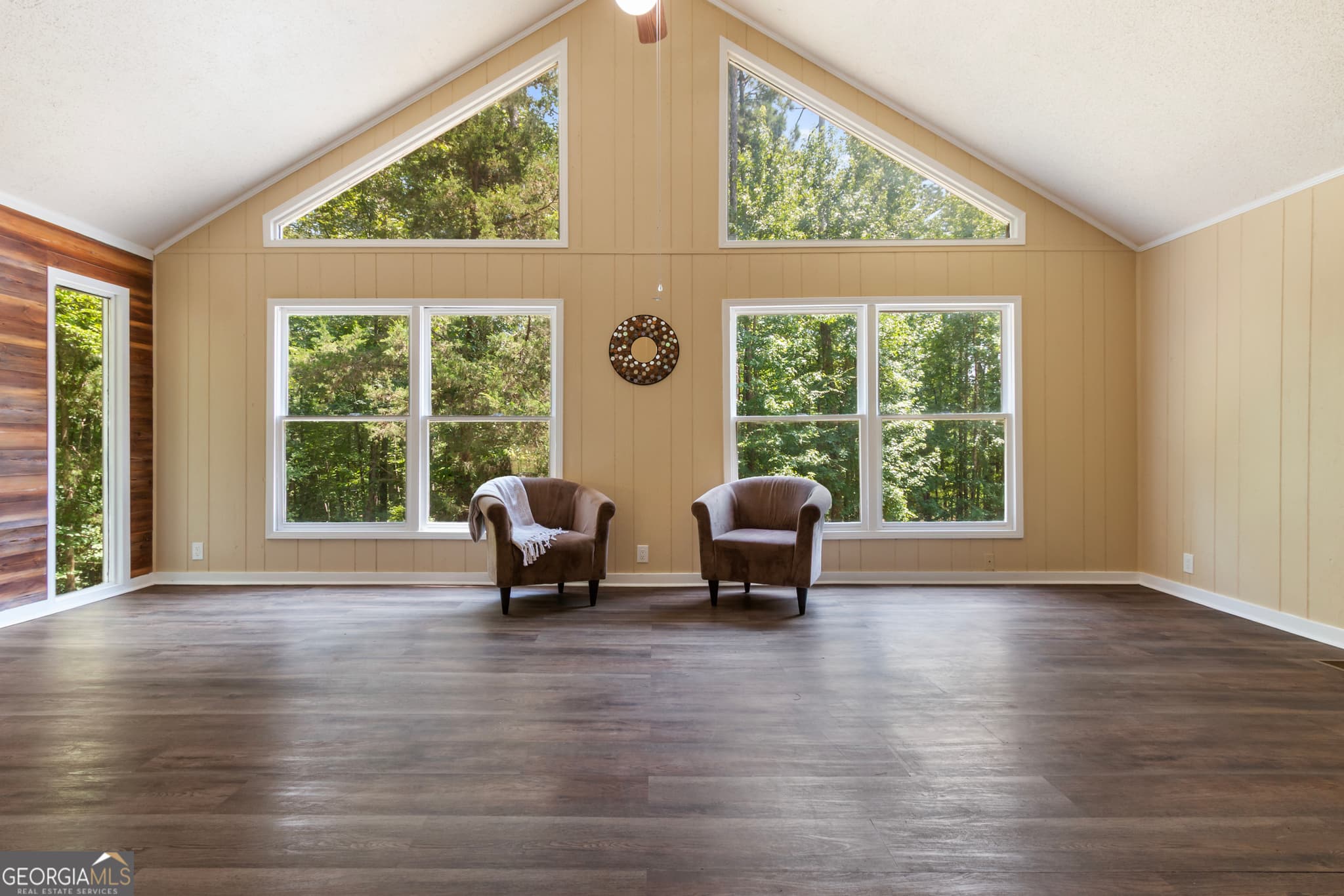 3 bedroom, 2 bathroom, 1,290 sq ft single family residence for sale at 1194 Booger Hollow Road, Lindale, GA 30147 — photo 3
