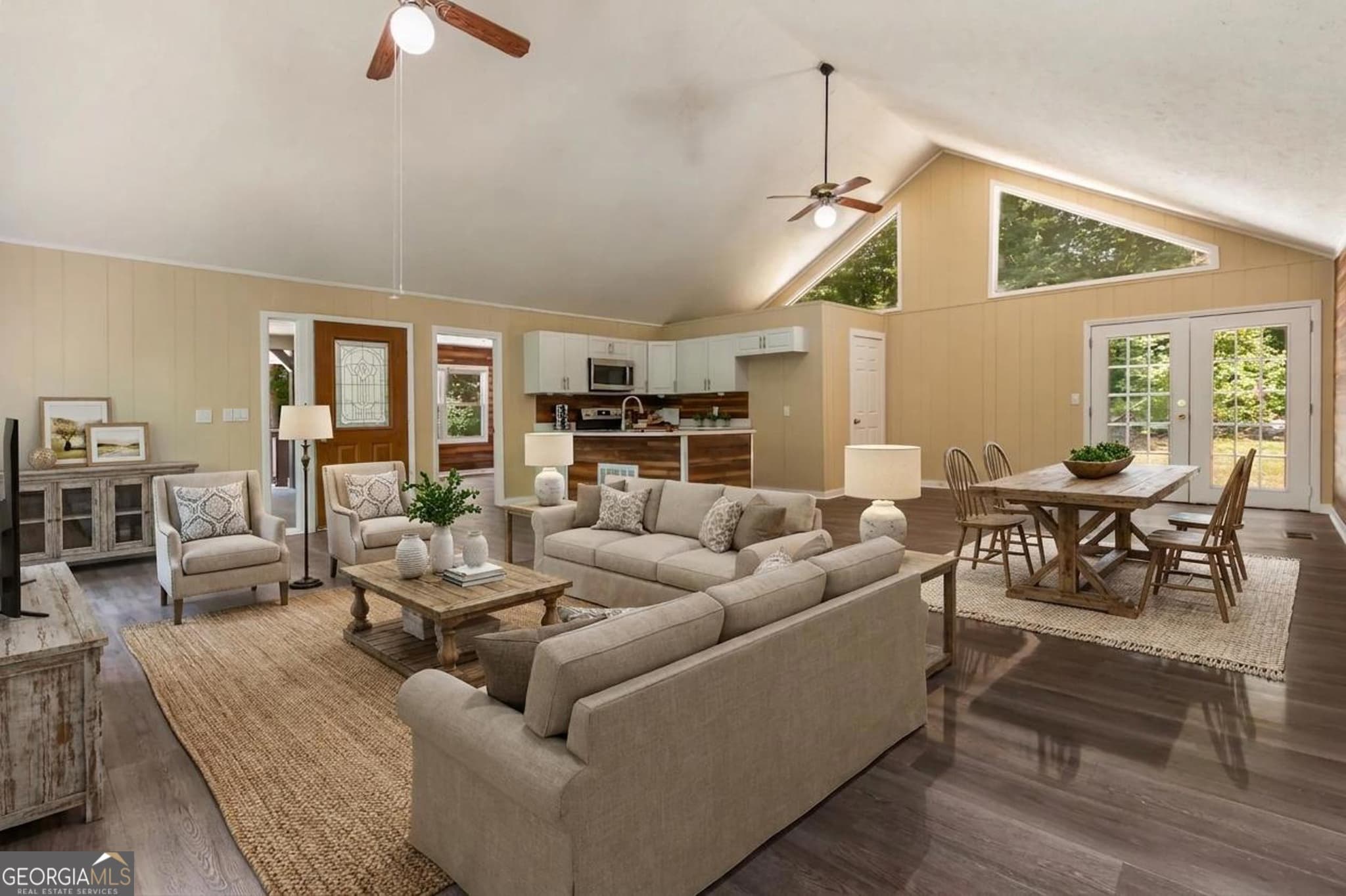 3 bedroom, 2 bathroom, 1,290 sq ft single family residence for sale at 1194 Booger Hollow Road, Lindale, GA 30147 — photo 4