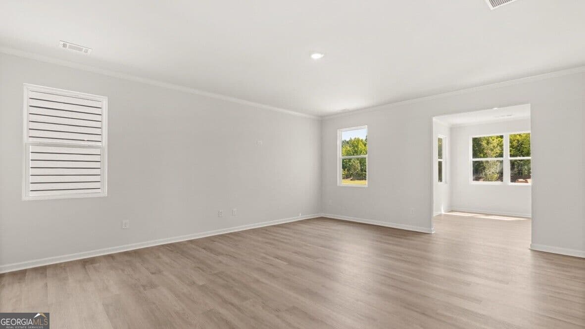 4 bedroom, 2.5 bathroom, 2,432 sq ft single family residence for sale at 79 King Village, Braselton, GA 30517 — photo 5