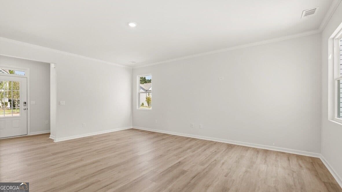 4 bedroom, 2.5 bathroom, 2,432 sq ft single family residence for sale at 79 King Village, Braselton, GA 30517 — photo 8