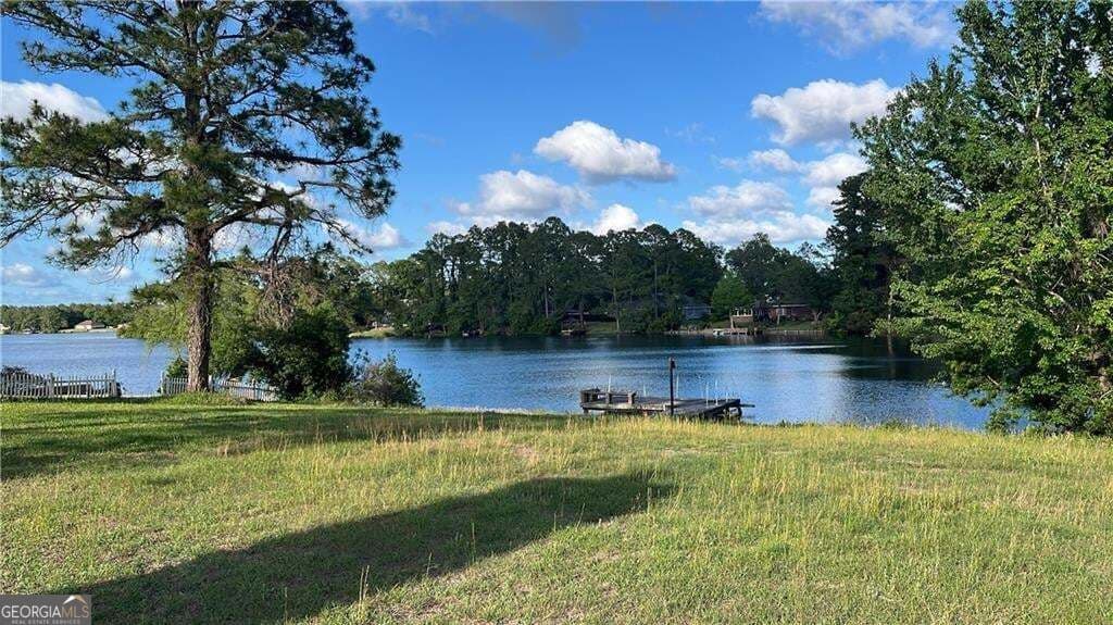 3 bedroom, 2 bathroom, 1,890 sq ft single family residence for sale at 3039 Charing Cross, Brunswick, GA 31525 — photo 5