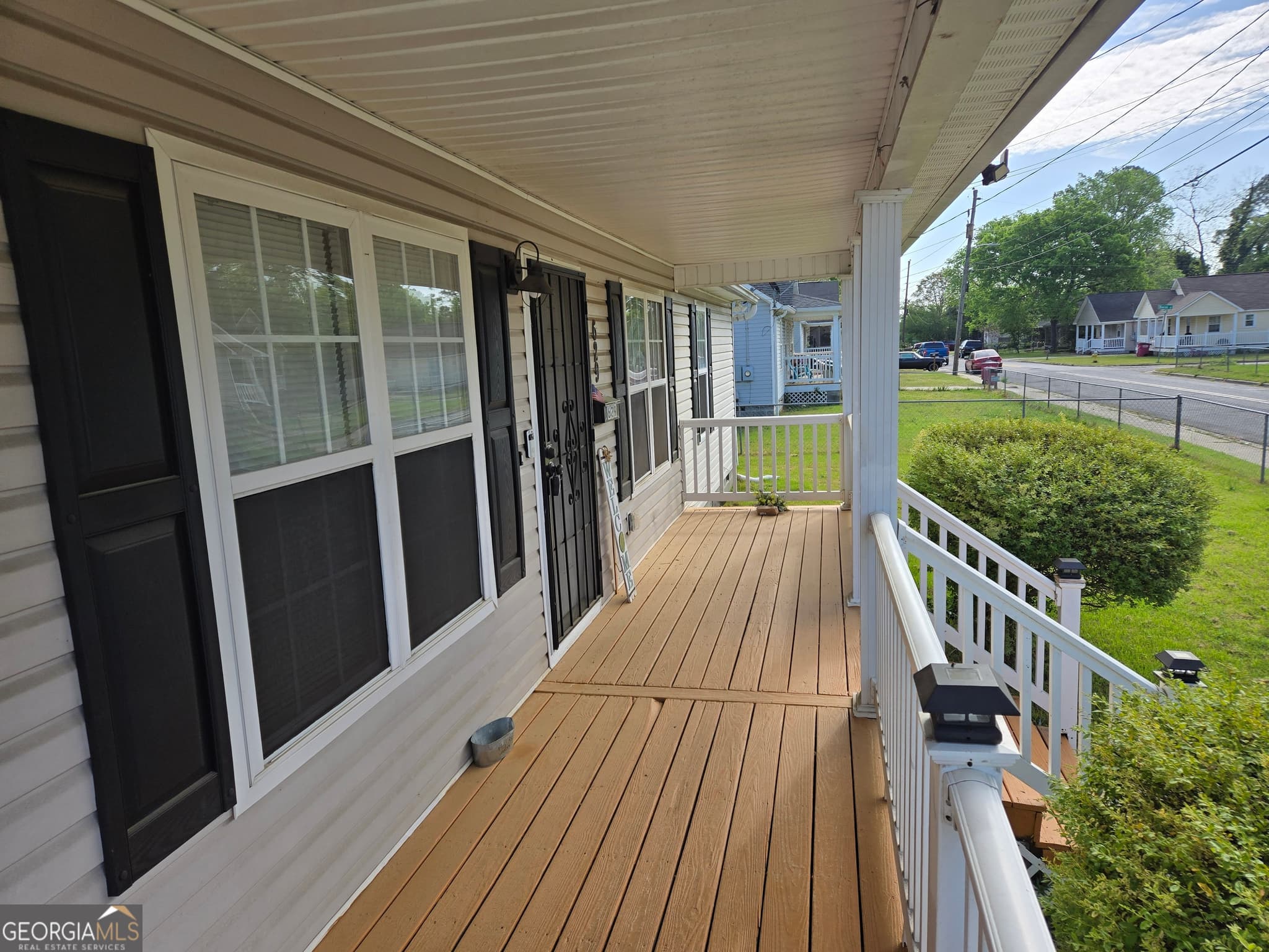 3 bedroom, 2 bathroom single family residence for rent at 629 Hanson Street, Macon, GA 31206 for $1,500 a month — photo 2