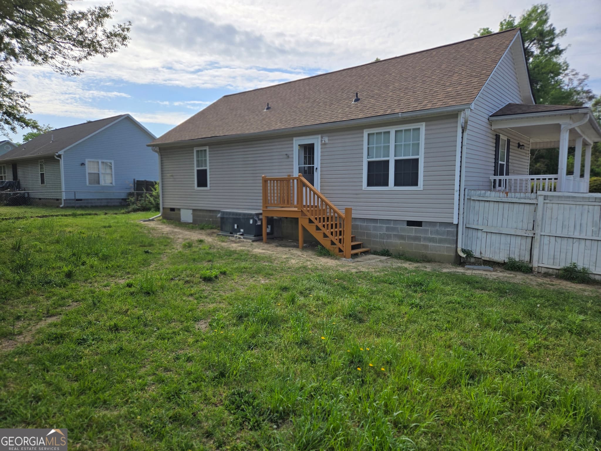 3 bedroom, 2 bathroom single family residence for rent at 629 Hanson Street, Macon, GA 31206 for $1,500 a month — photo 5