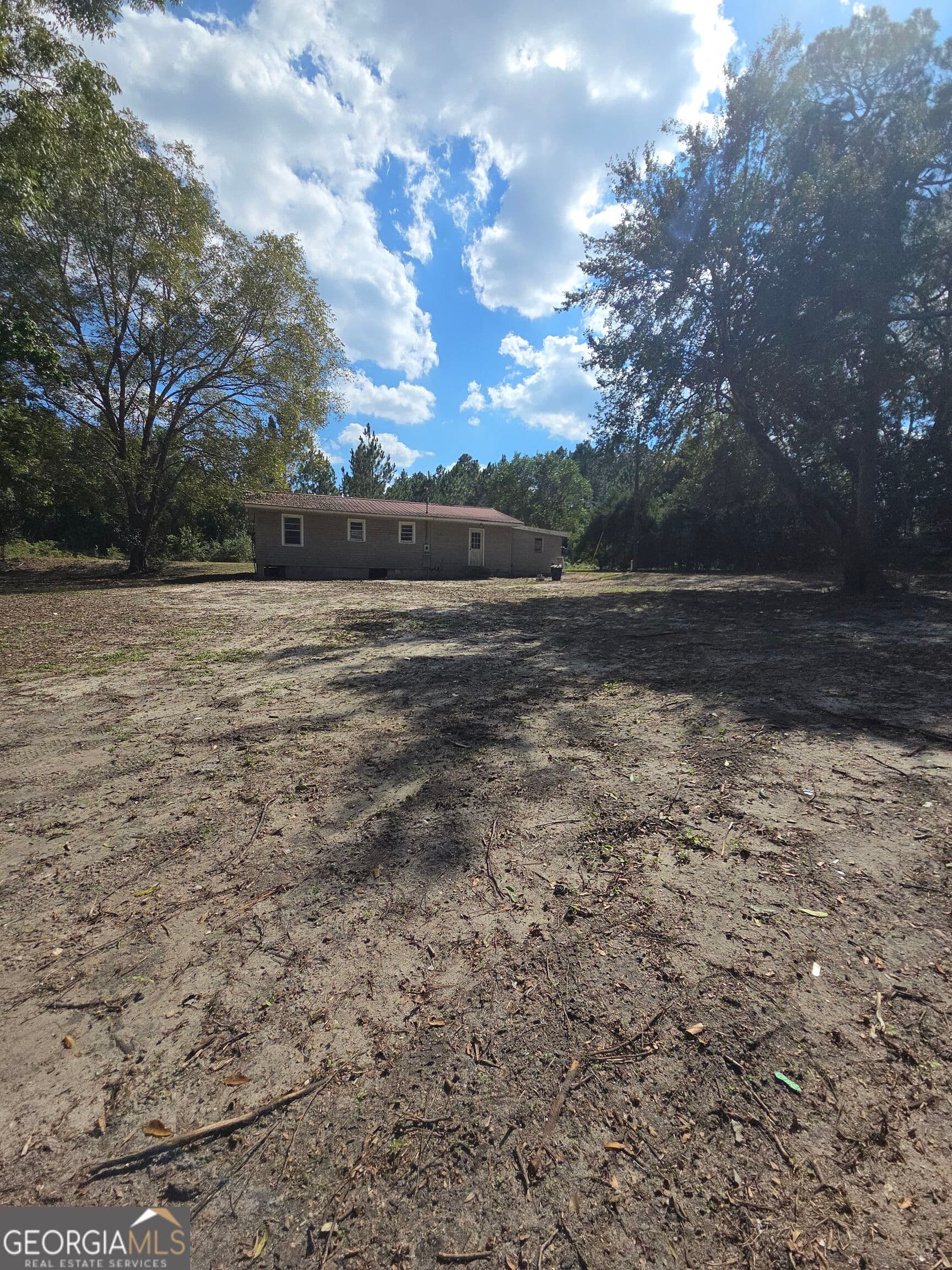 2 bedroom, 1 bathroom, 1,152 sq ft single family residence for sale at 6005 Dixon Street, Eastman, GA 31023 — photo 7