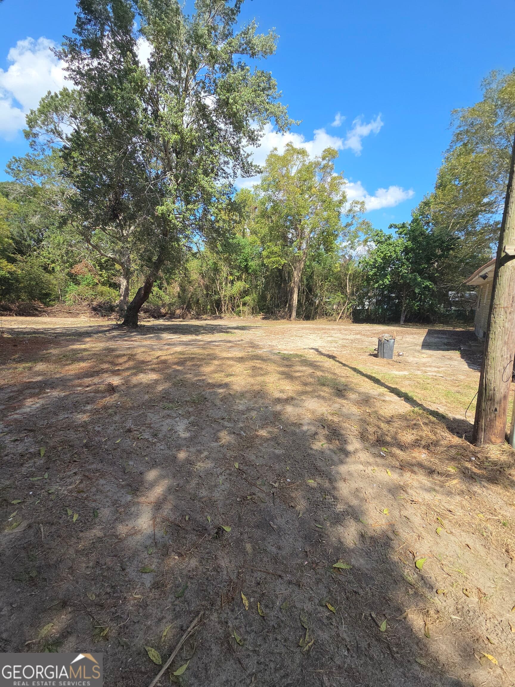 2 bedroom, 1 bathroom, 1,152 sq ft single family residence for sale at 6005 Dixon Street, Eastman, GA 31023 — photo 4