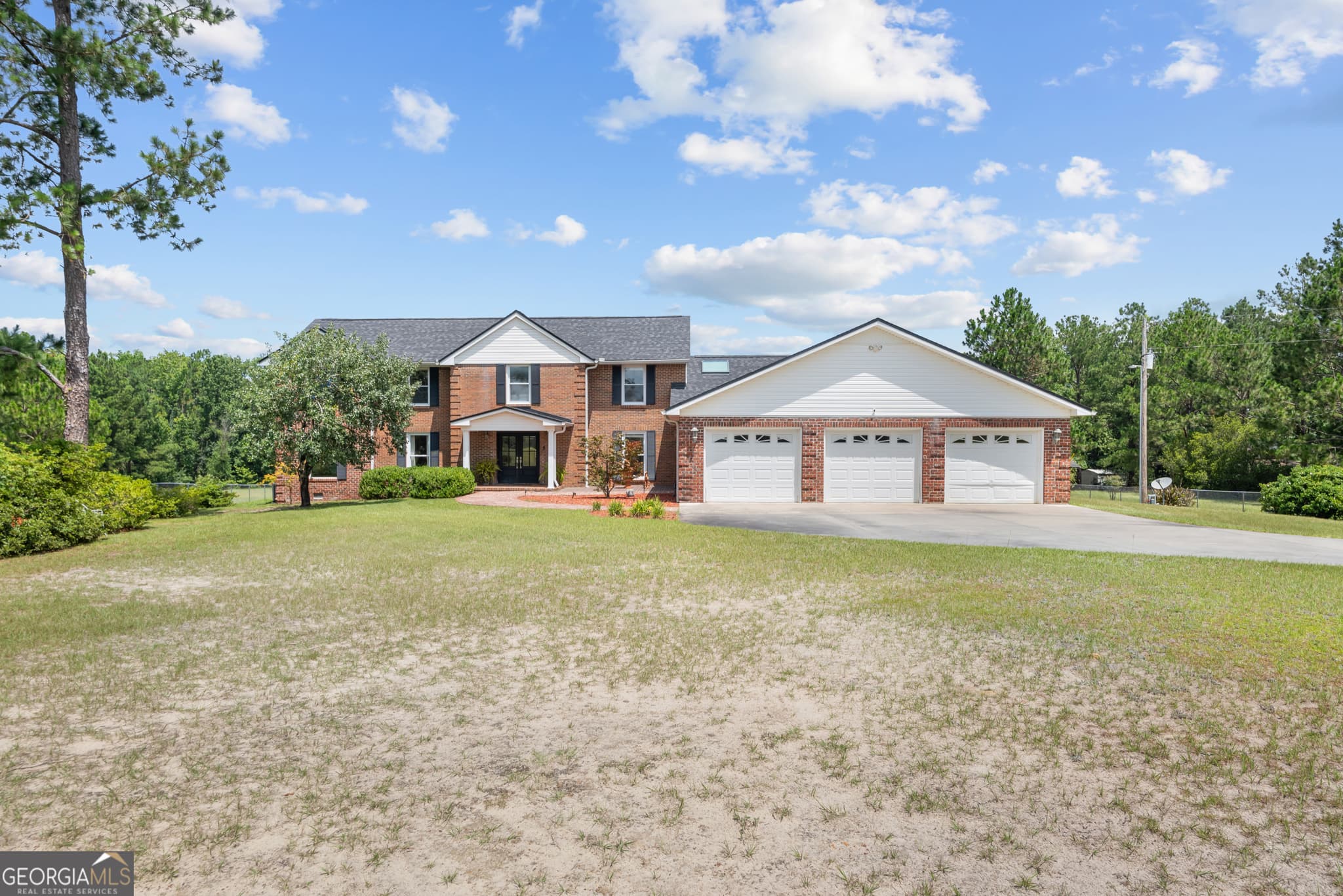 4 bedroom, 3.5 bathroom, 4,126 sq ft single family residence under contract at 63 Lewis Circle, Garfield, GA 30425