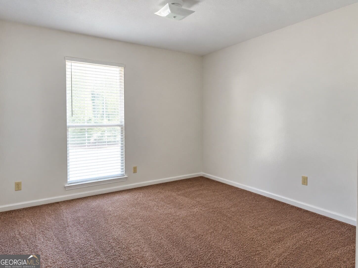 multi family for sale at 303 Utah Avenue, Warner Robins, GA 31093 — photo 8