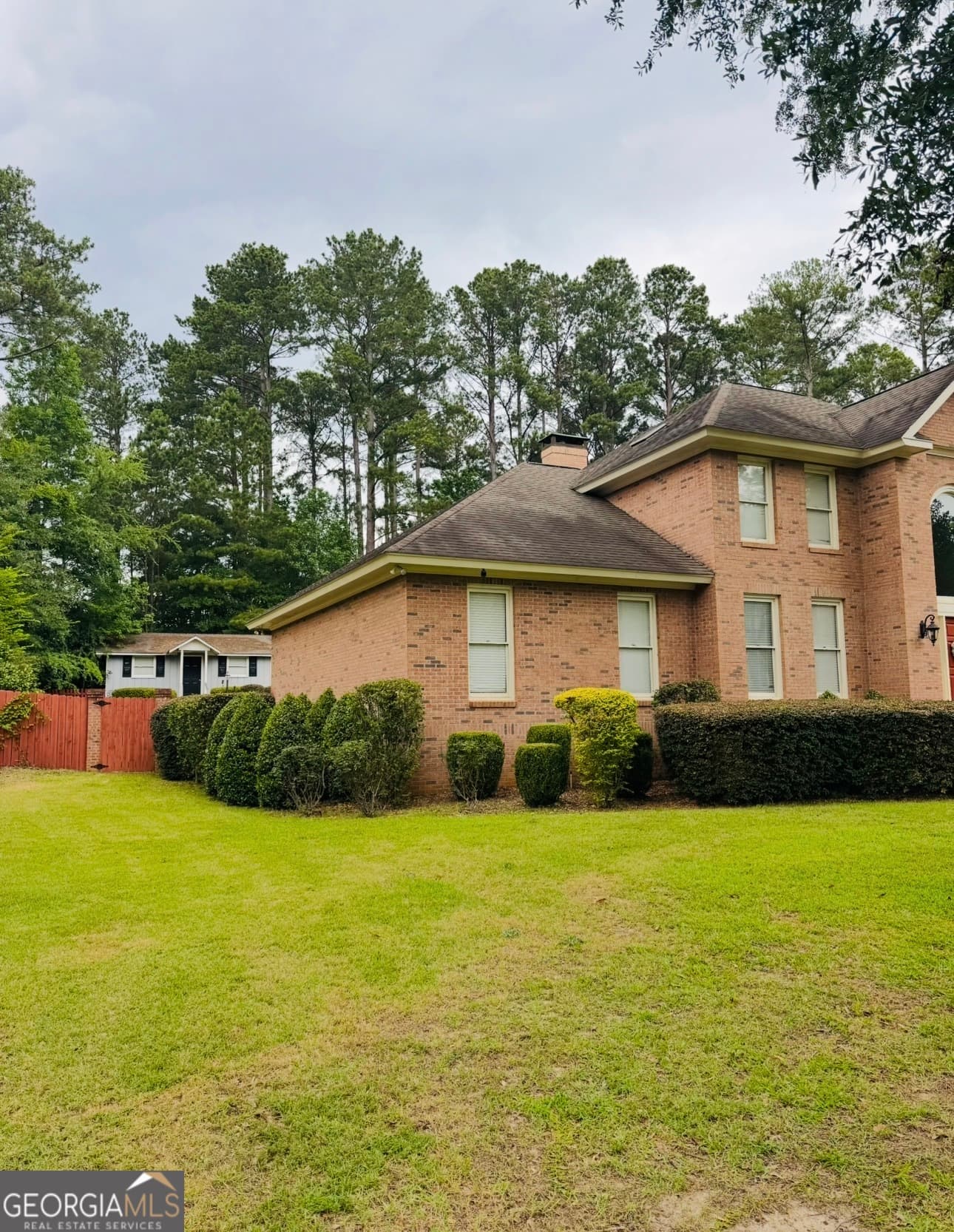 5 bedroom, 3.5 bathroom, 4,037 sq ft single family residence for sale at 128 Cedar Creek Drive, Dublin, GA 31021 — photo 3