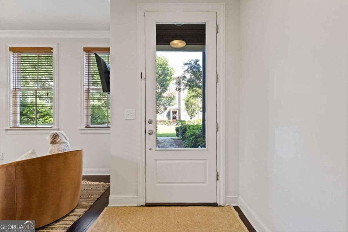 3 bedroom, 3.5 bathroom, 2,128 sq ft townhouse for sale at 6044 Lucas Street, Norcross, GA 30071 — photo 5