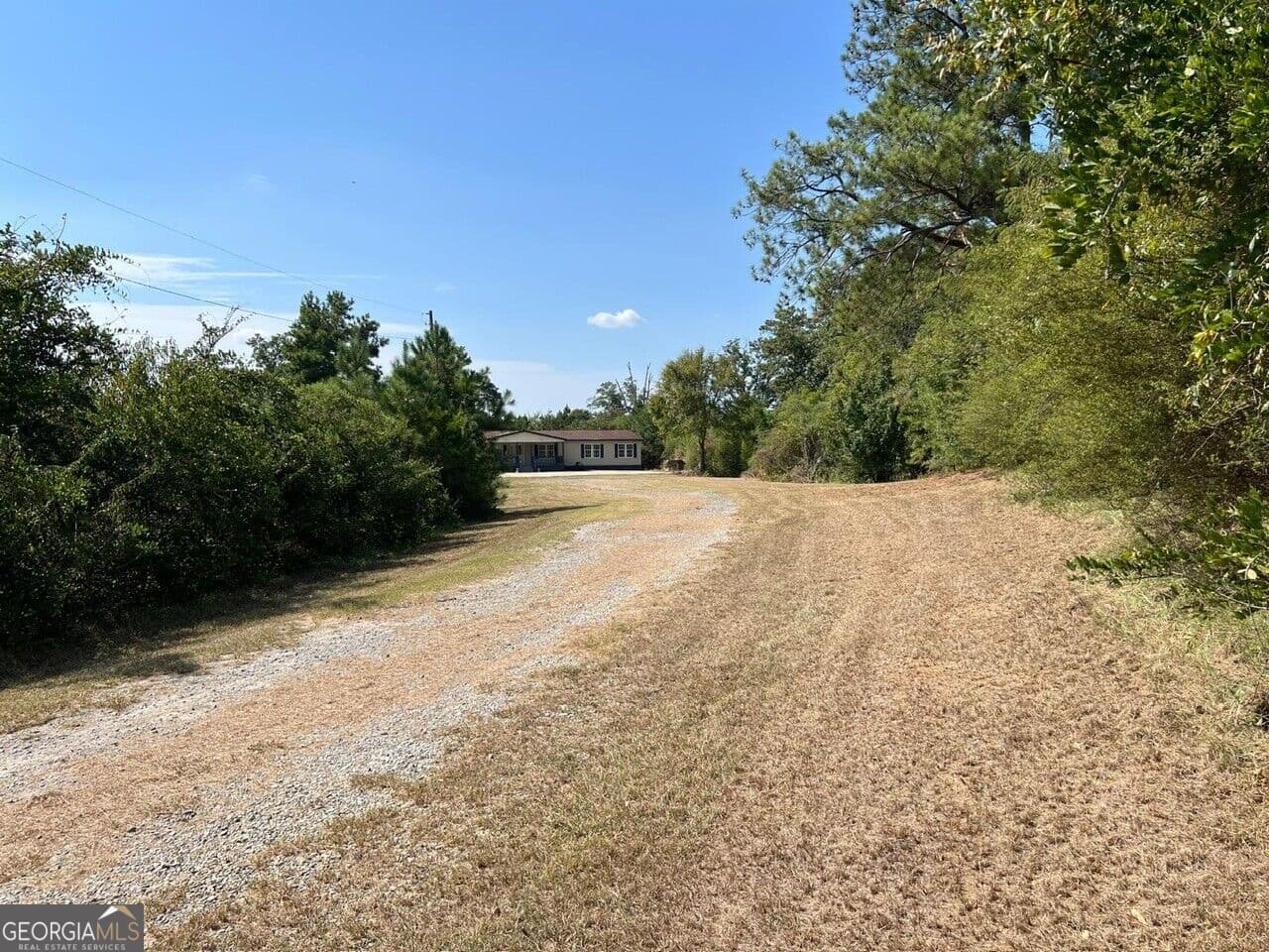 5 bedroom, 3 bathroom, 2,304 sq ft manufactured home,single family residence for sale at 2737 Old Gray Highway, Macon, GA 31211 — photo 6
