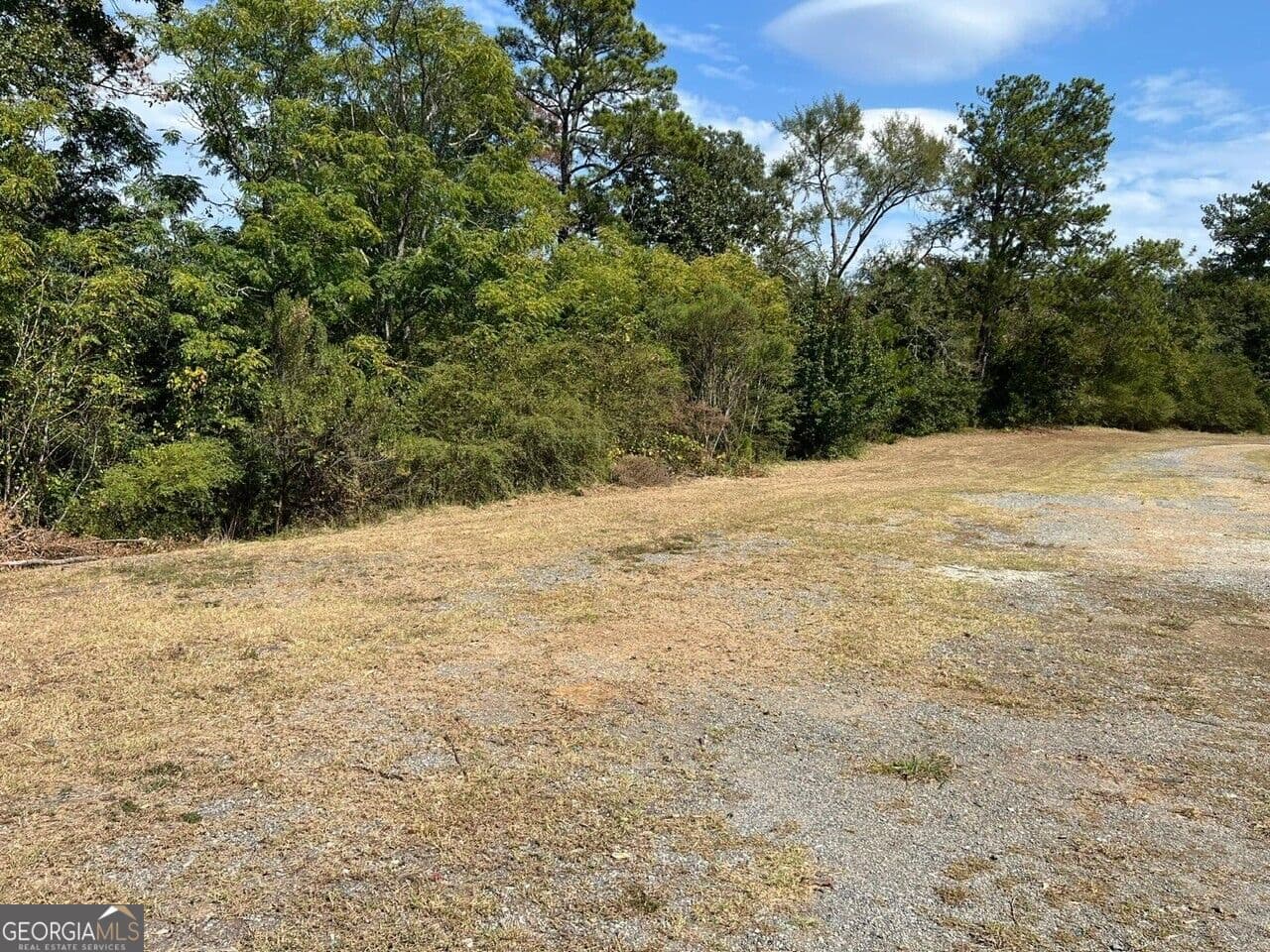 5 bedroom, 3 bathroom, 2,304 sq ft manufactured home,single family residence for sale at 2737 Old Gray Highway, Macon, GA 31211 — photo 7