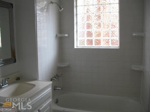 2 bedroom, 1 bathroom, 1,272 sq ft single family residence for rent at 15 Oak Street, Rome, GA 30161 for $1,100 a month — photo 9