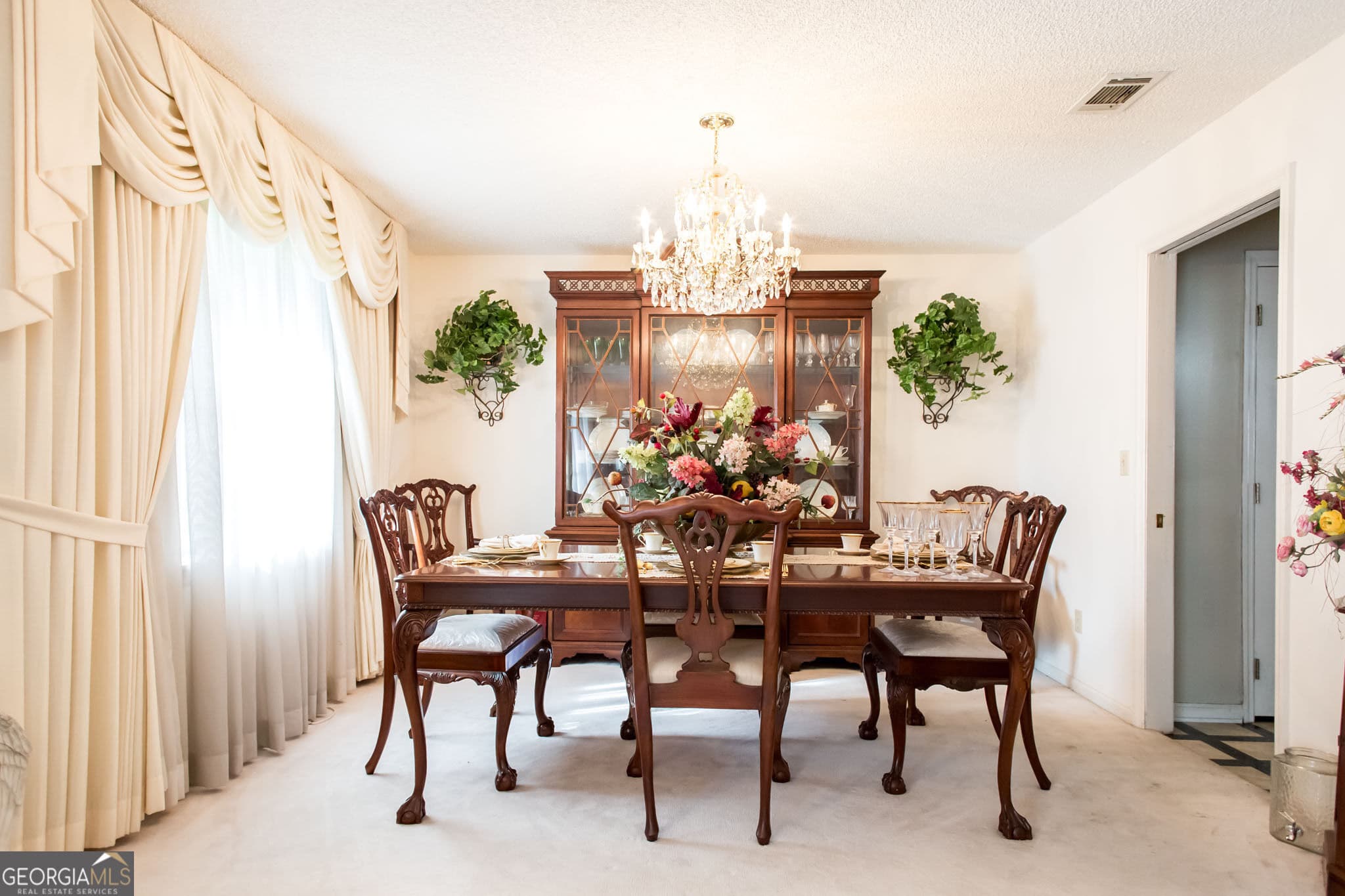 4 bedroom, 2.5 bathroom, 2,930 sq ft single family residence for sale at 1402 Toomer Street, Waycross, GA 31501 — photo 9