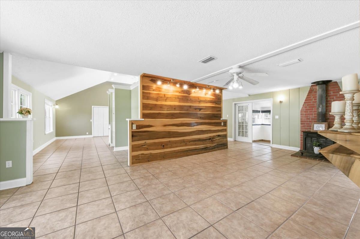 4 bedroom, 3 bathroom, 3,000 sq ft single family residence for sale at 230 Yacht Road, Brunswick, GA 31525 — photo 10