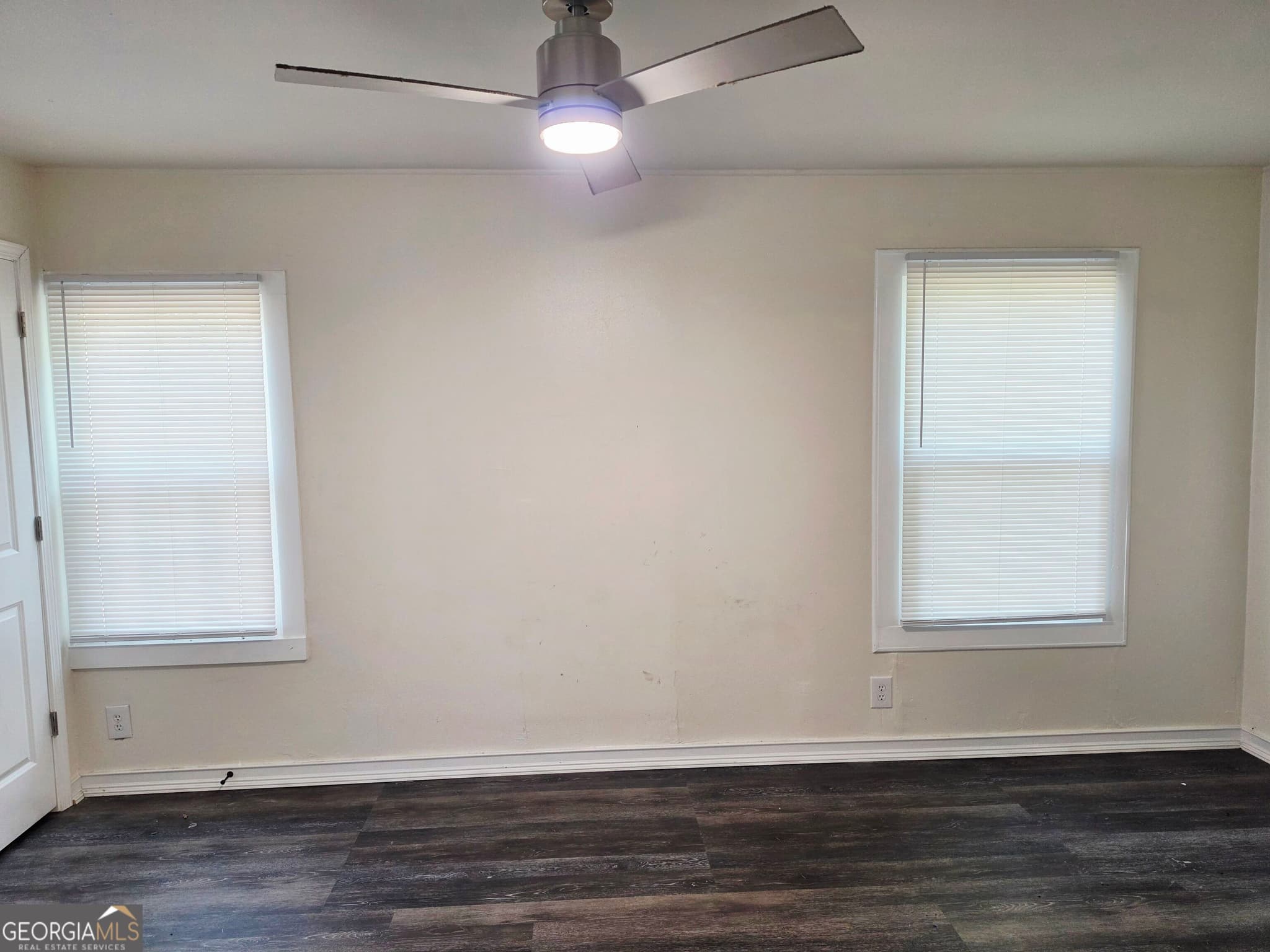 1 bedroom, 1 bathroom, 576 sq ft single family residence for sale at 688 Central Avenue, Macon, GA 31206 — photo 4