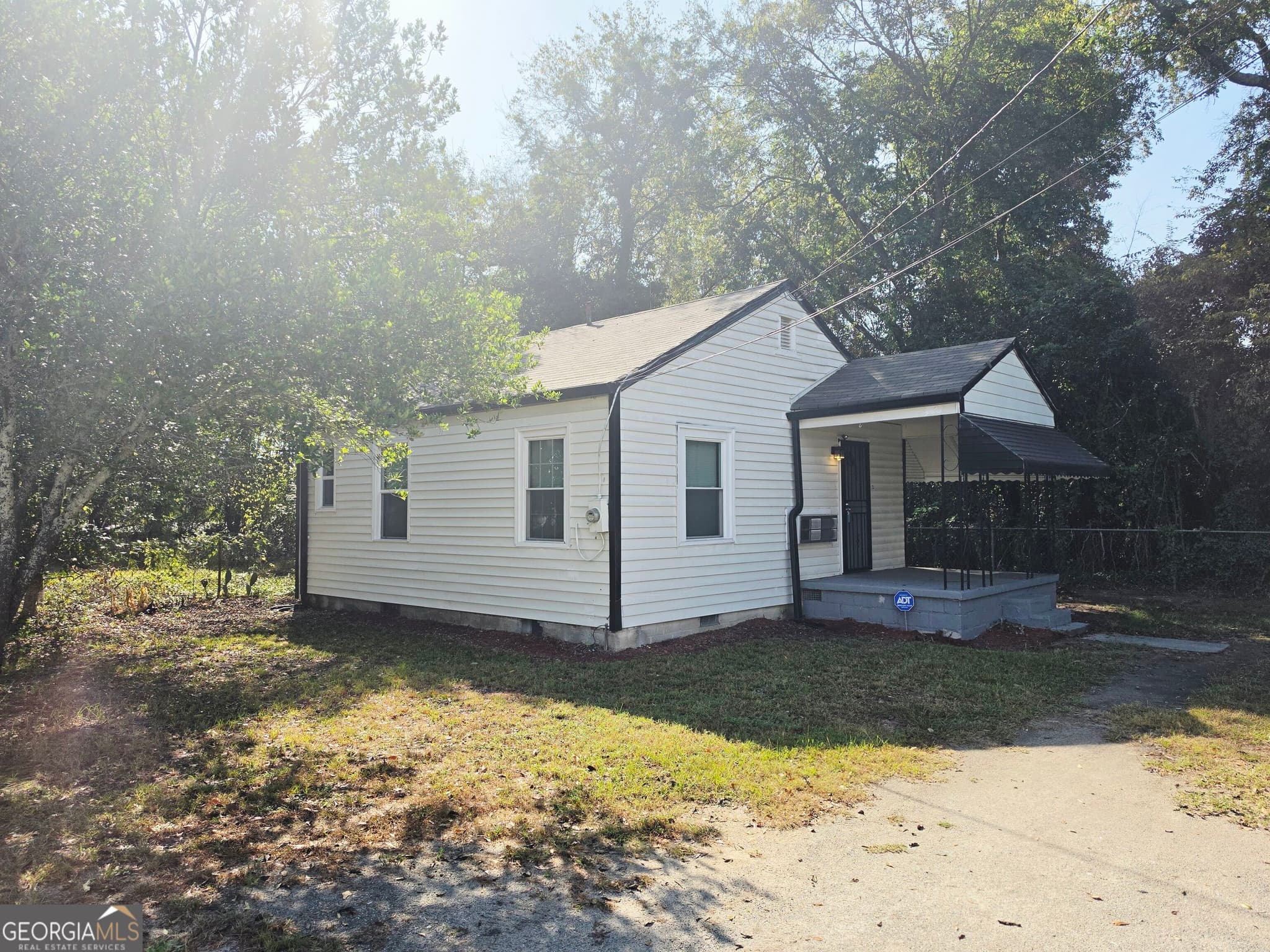 1 bedroom, 1 bathroom, 576 sq ft single family residence for sale at 688 Central Avenue, Macon, GA 31206 — photo 8