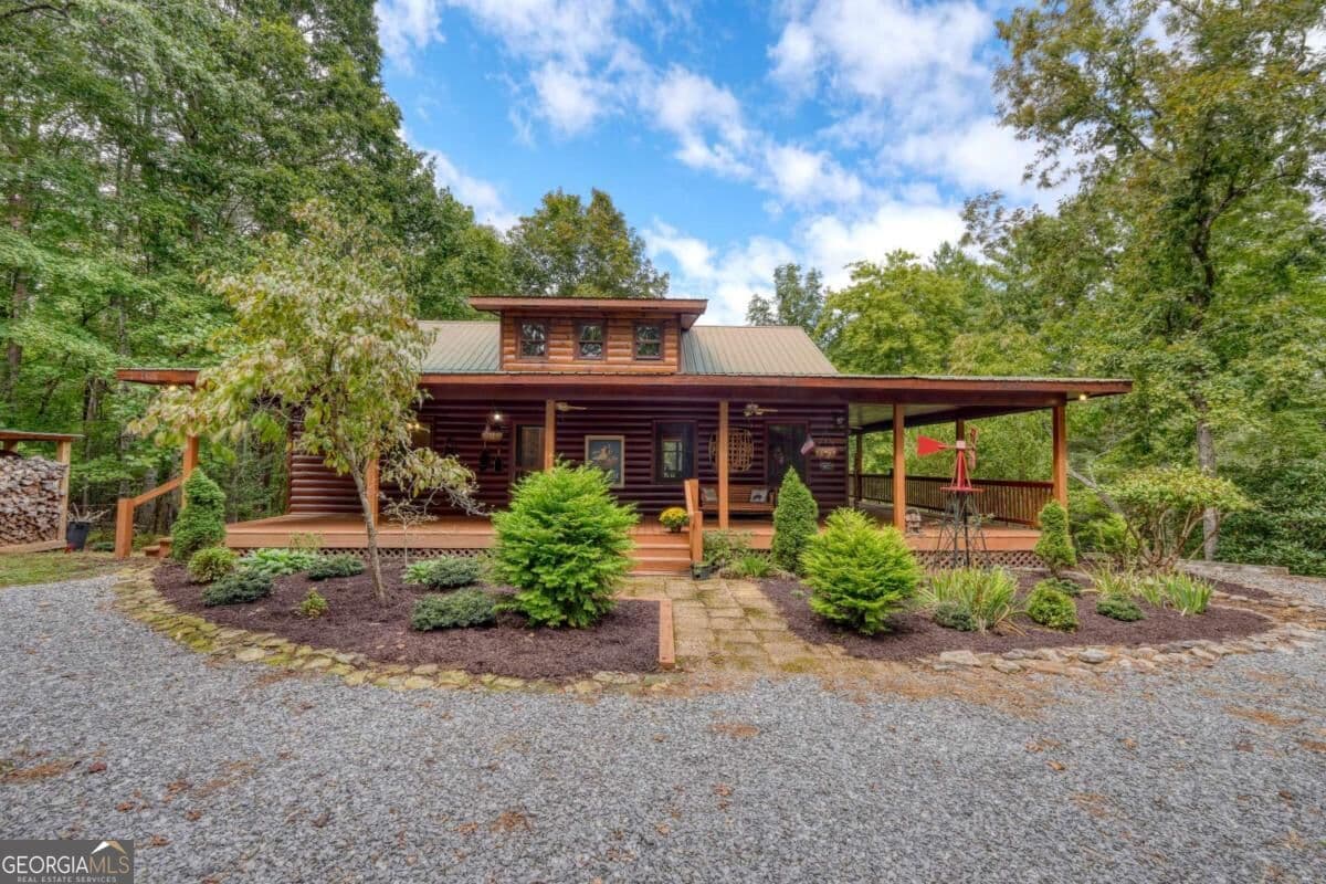 3 bedroom, 2 bathroom cabin,single family residence for sale at 364 Brasstown Hills Road, Other-North Carolina, NC 28902