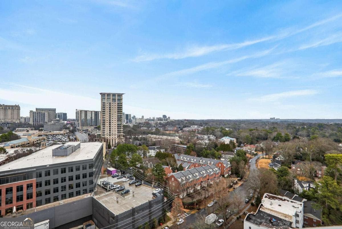 2 bedroom, 2.5 bathroom, 1,680 sq ft condominium for sale at 2795 Peachtree Road 1509, Atlanta, GA 30305 — photo 5
