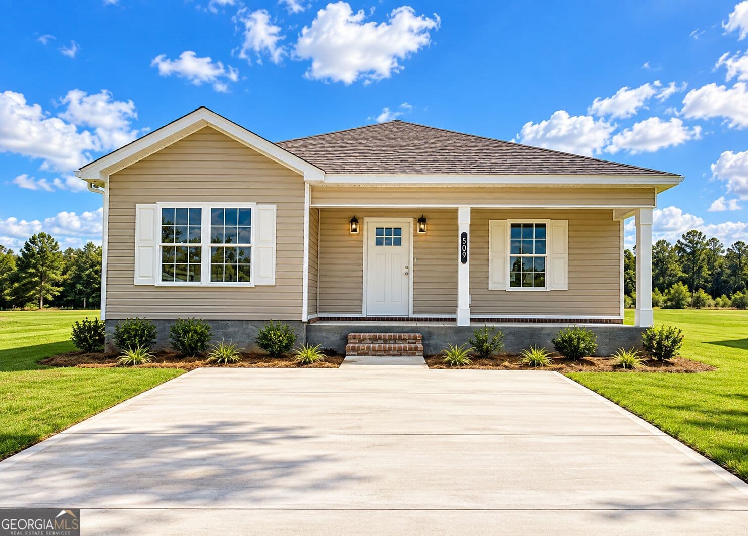 2 bedroom, 2 bathroom, 1,106 sq ft single family residence for sale at 509 Nickies Way, Statesboro, GA 30458 — photo 2