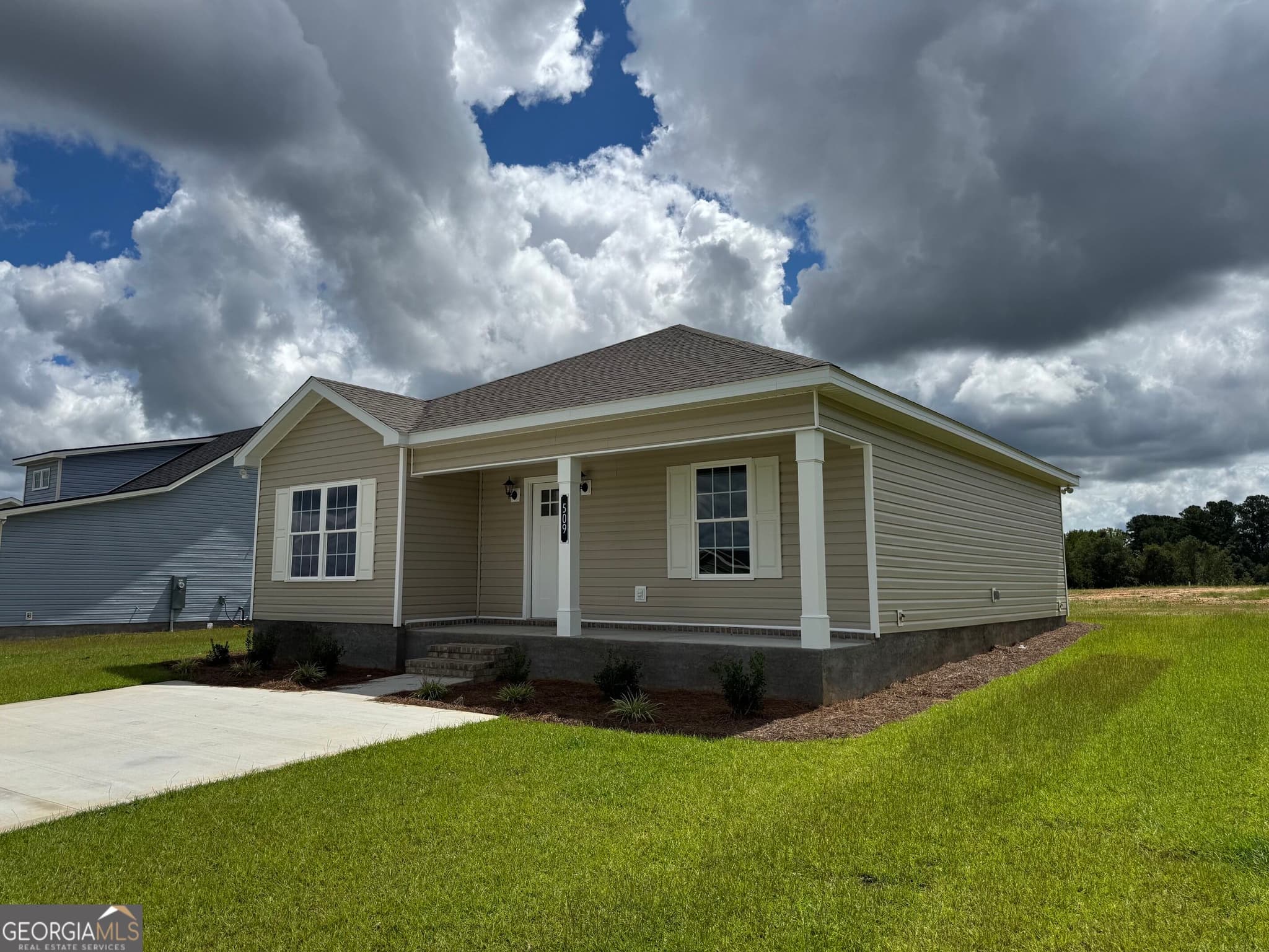2 bedroom, 2 bathroom, 1,106 sq ft single family residence for sale at 509 Nickies Way, Statesboro, GA 30458 — photo 3