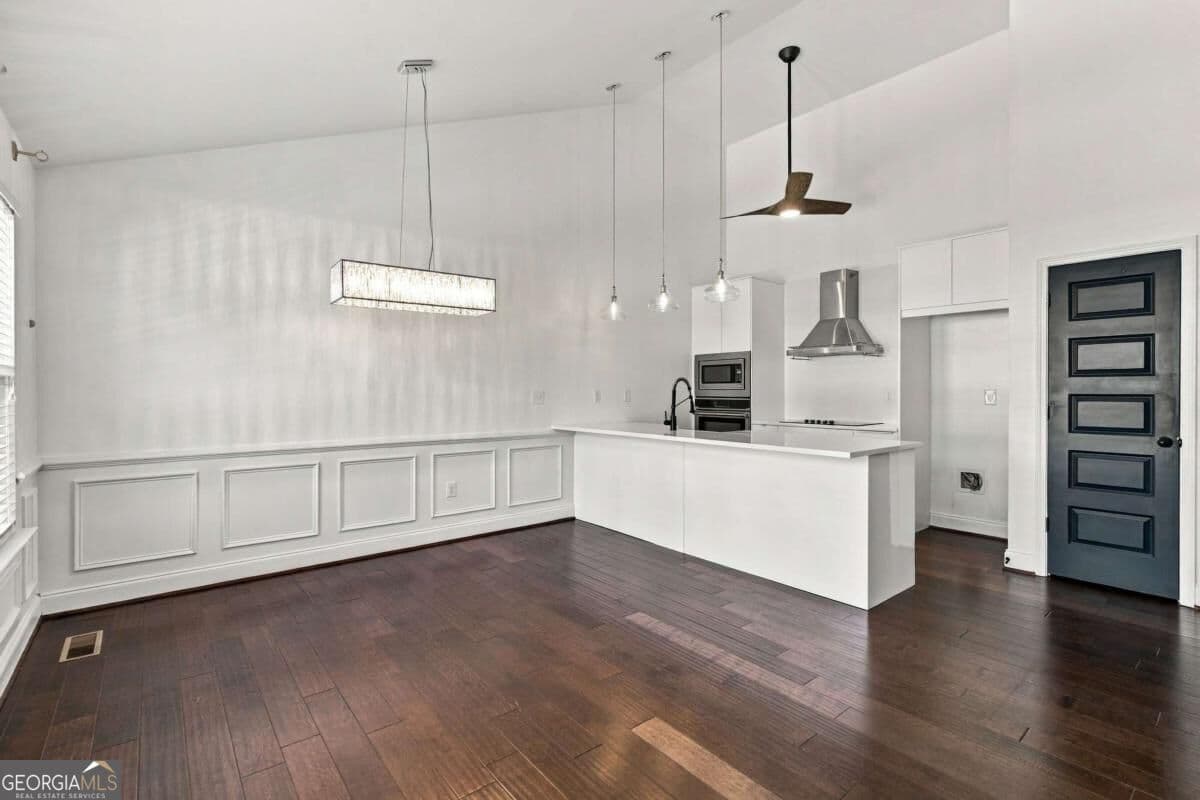 2 bedroom, 2.5 bathroom, 1,450 sq ft single family residence for sale at 6165 Garden Circle, Douglasville, GA 30135 — photo 6