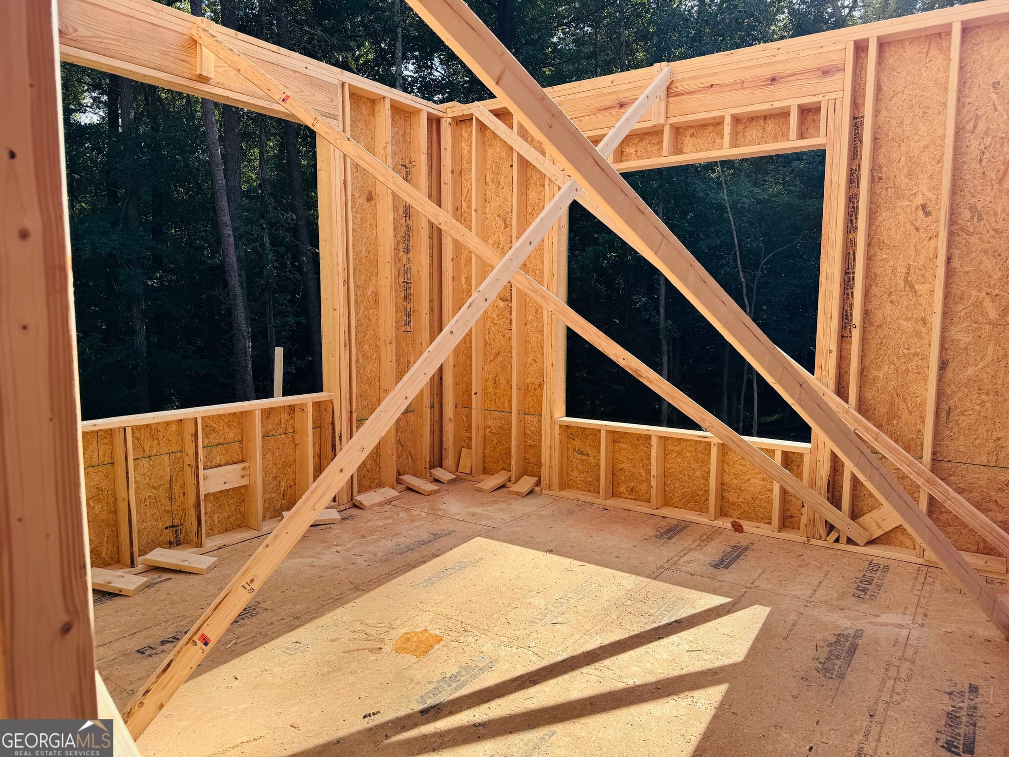 4 bedroom, 3.5 bathroom, 2,899 sq ft single family residence for sale at 170 Pine Creek Way, Winterville, GA 30683 — photo 6