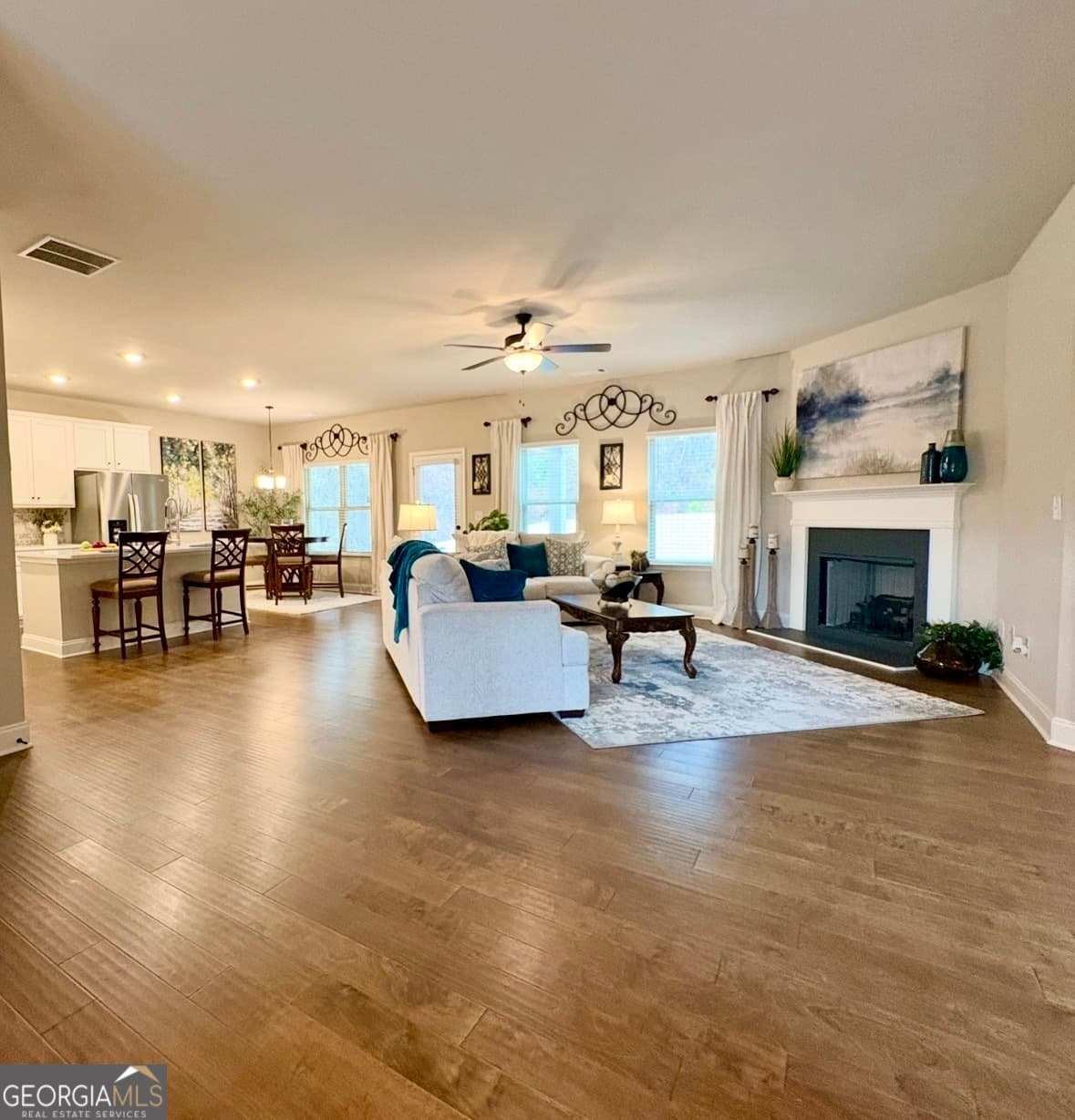 4 bedroom, 3.5 bathroom single family residence for sale at 966 Lakeview Oaks Court 27-B, Grayson, GA 30017 — photo 4