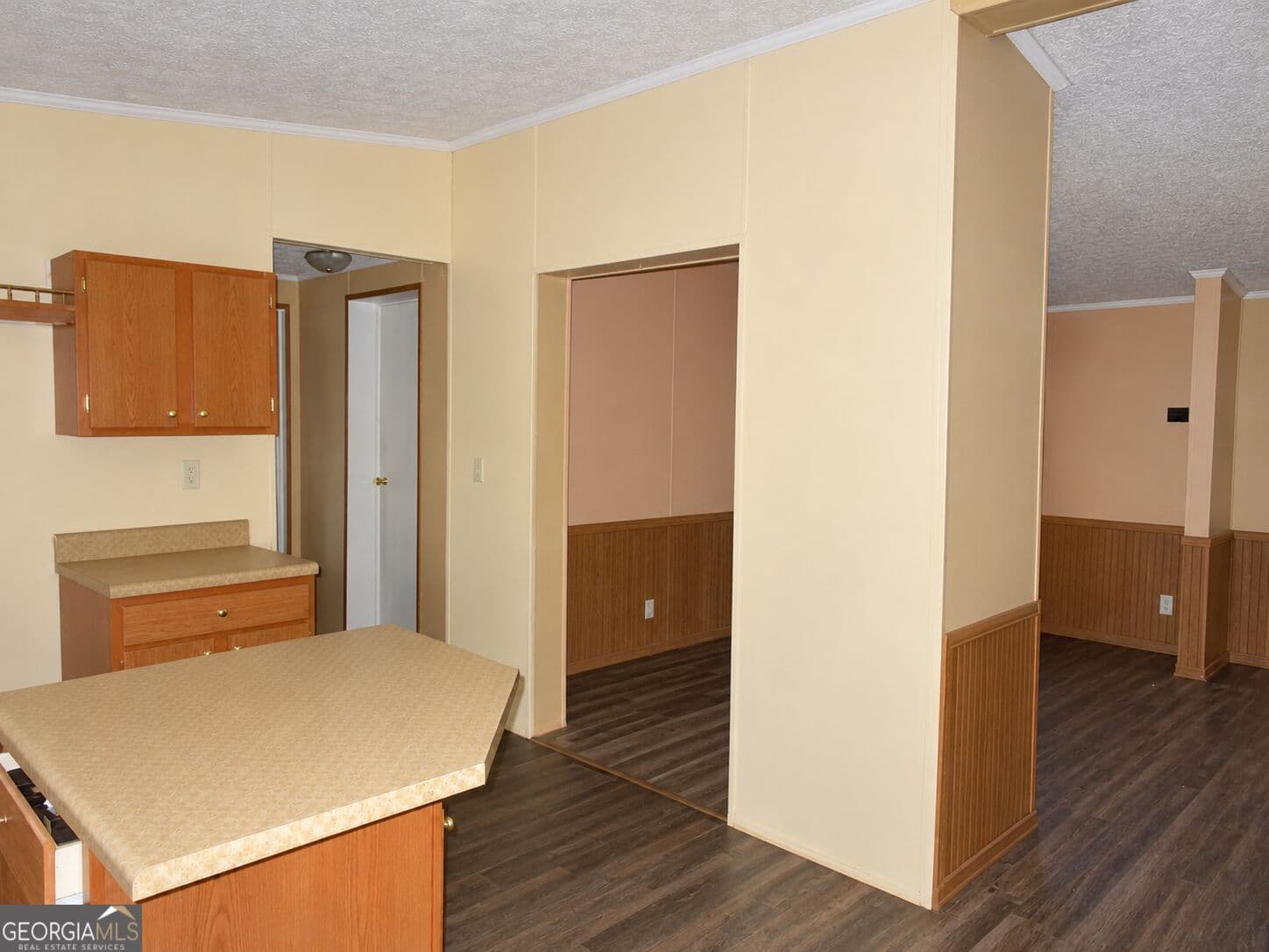 3 bedroom, 2 bathroom, 1,568 sq ft manufactured home,single family residence for sale at 8 Oakmont Drive, Tennille, GA 31089 — photo 6
