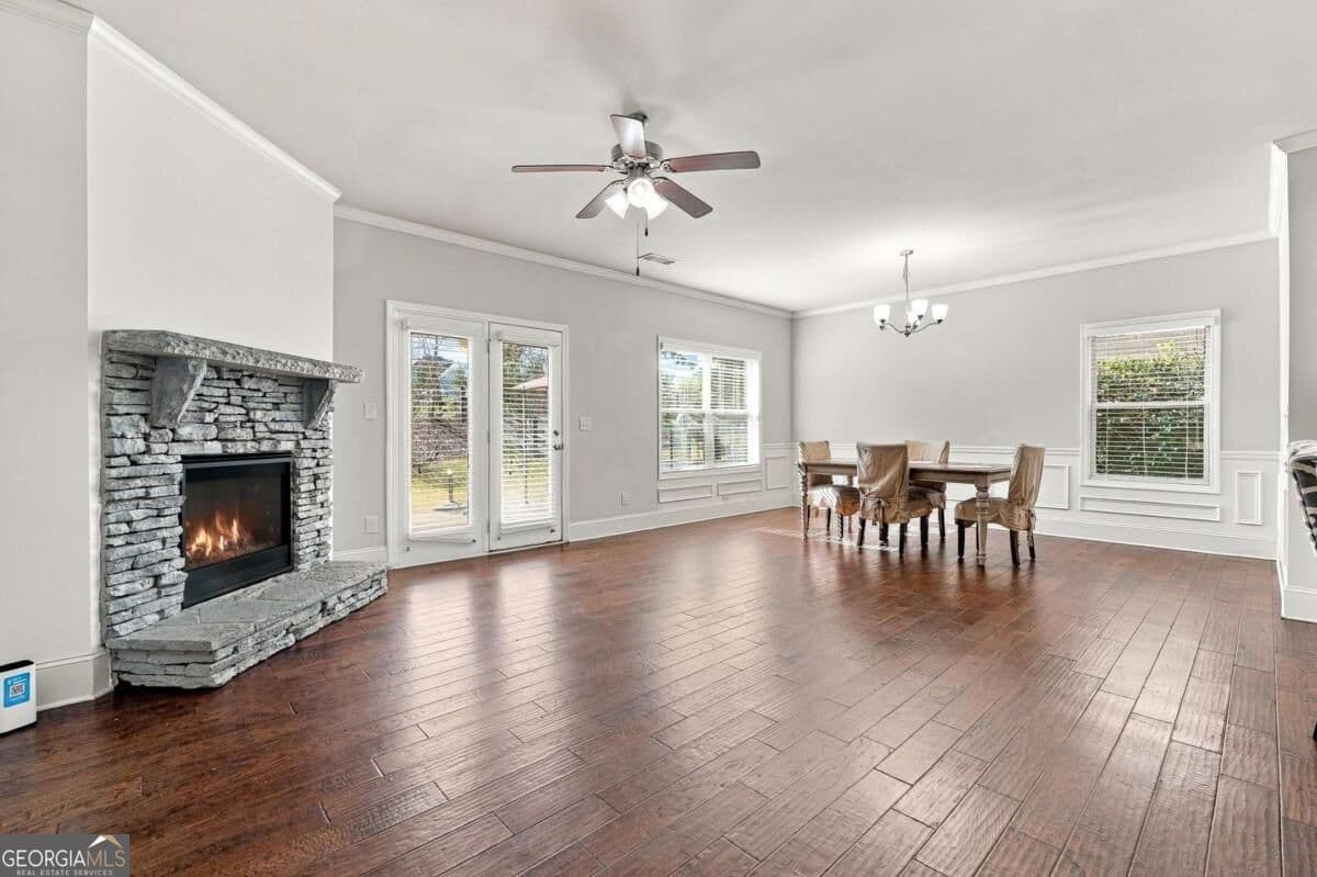4 bedroom, 2.5 bathroom, 2,758 sq ft single family residence for sale at 6623 Rivergreen Road, Flowery Branch, GA 30542 — photo 4