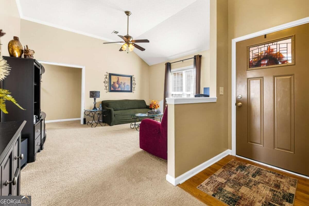 3 bedroom, 2 bathroom, 1,264 sq ft single family residence for sale at 207 Tyson Glen Drive, Warner Robins, GA 31088 — photo 3