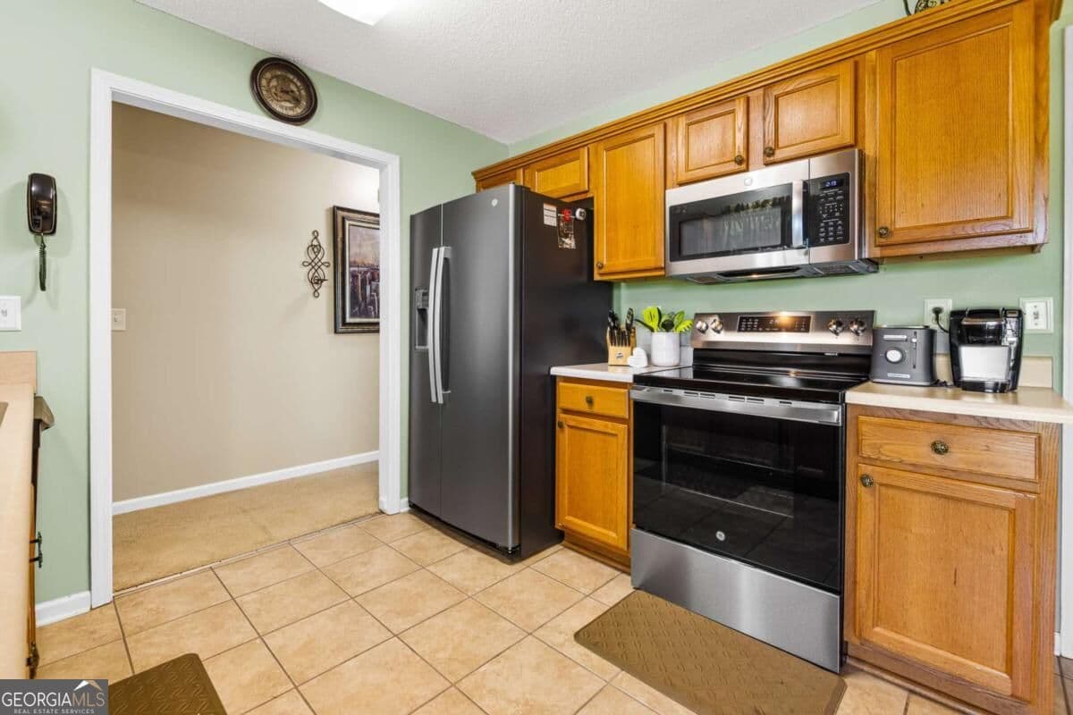3 bedroom, 2 bathroom, 1,264 sq ft single family residence for sale at 207 Tyson Glen Drive, Warner Robins, GA 31088 — photo 8