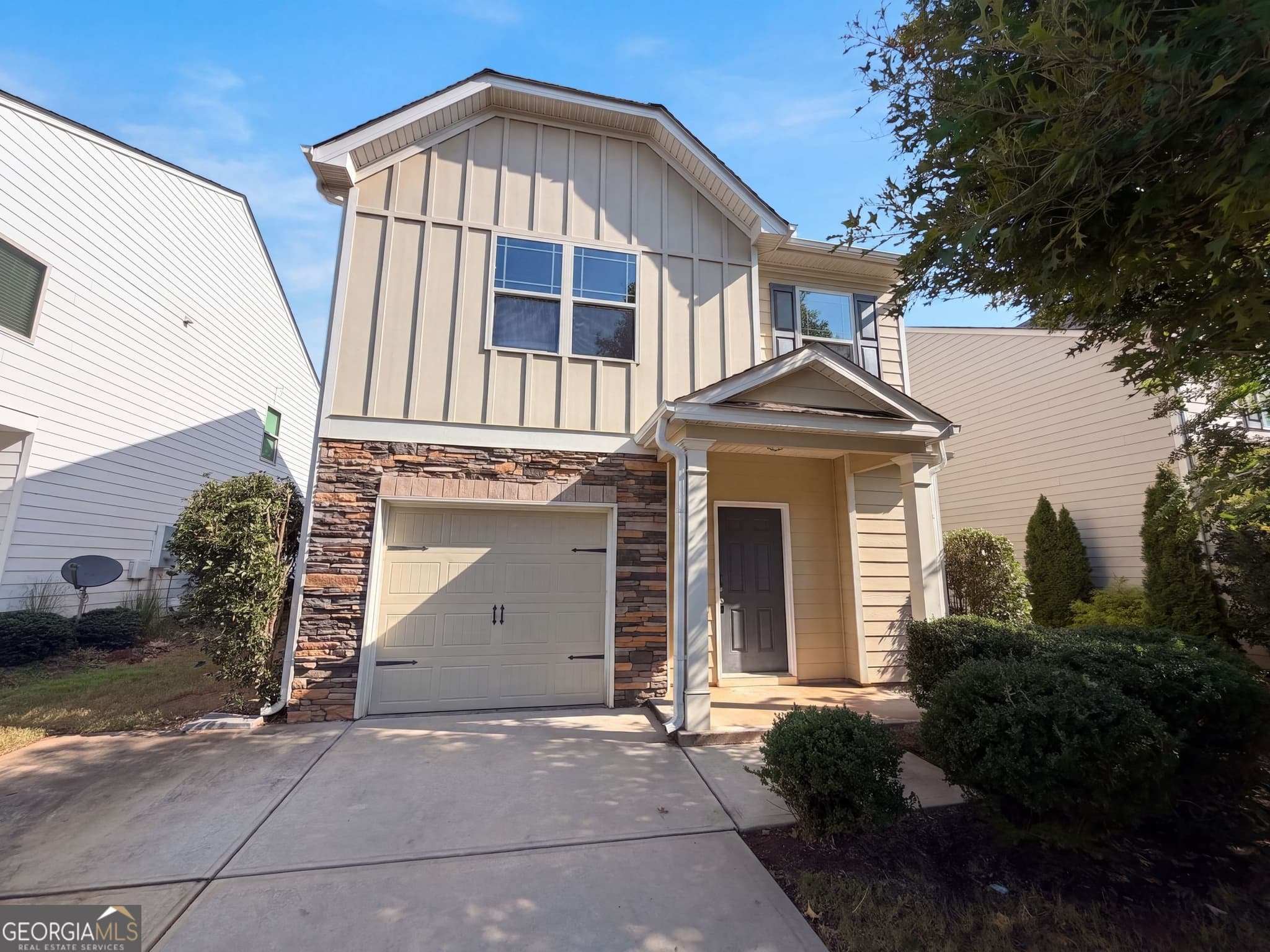 3 bedroom, 2.5 bathroom, 1,866 sq ft single family residence for sale at 106 Southwind Circle, Newnan, GA 30265