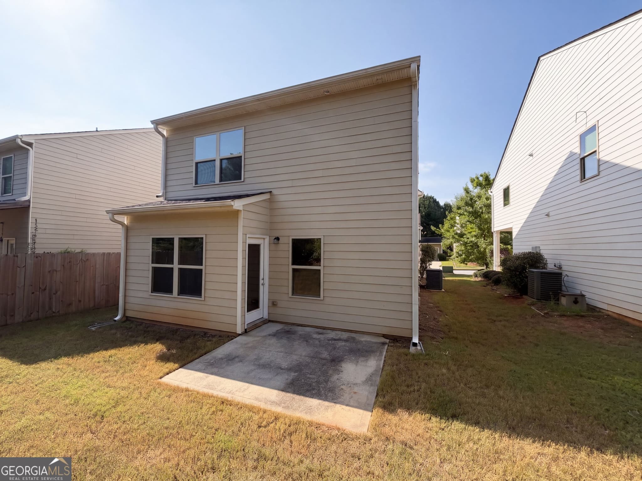 3 bedroom, 2.5 bathroom, 1,866 sq ft single family residence for sale at 106 Southwind Circle, Newnan, GA 30265 — photo 5