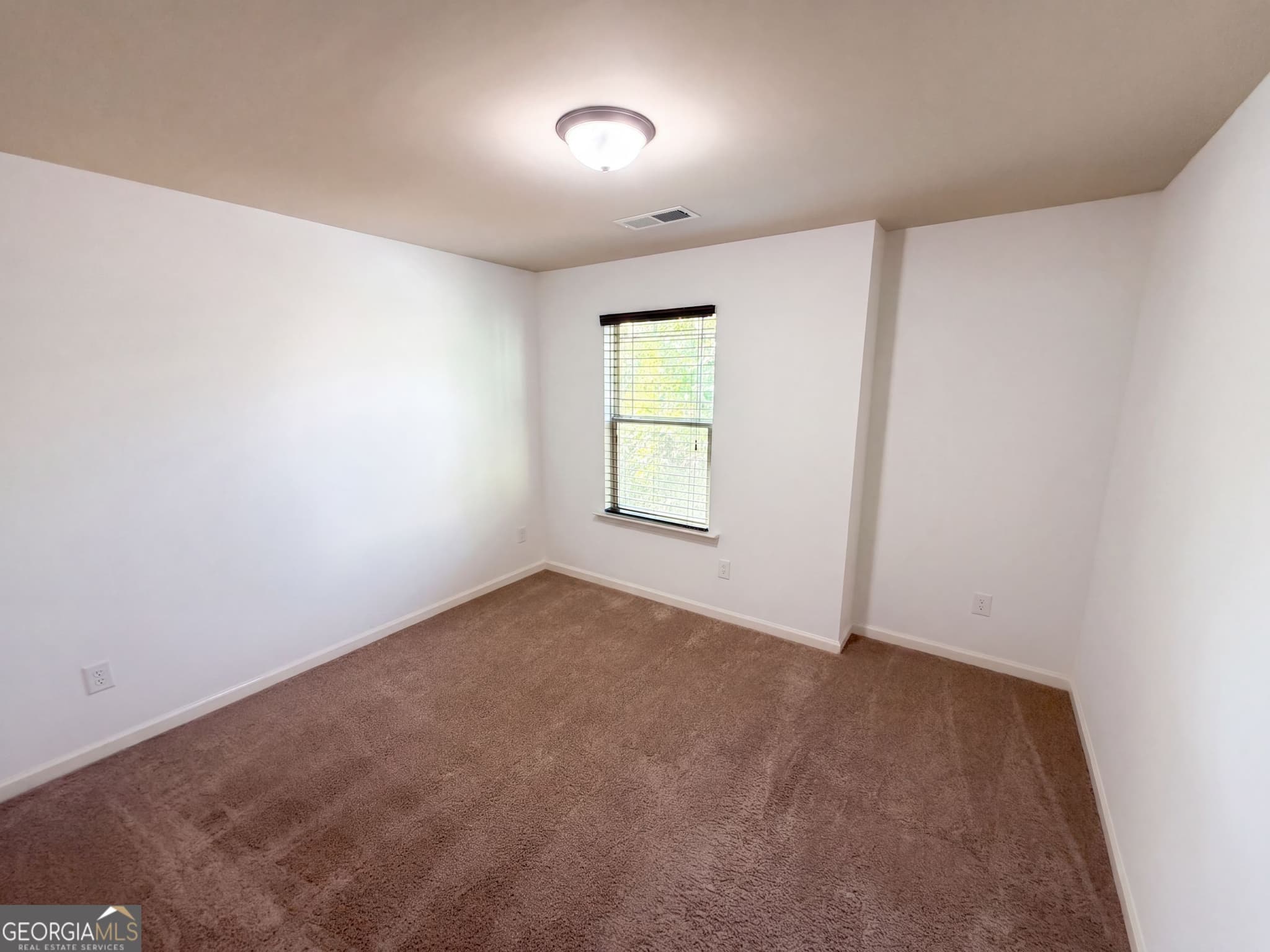 3 bedroom, 2.5 bathroom, 1,866 sq ft single family residence for sale at 106 Southwind Circle, Newnan, GA 30265 — photo 8