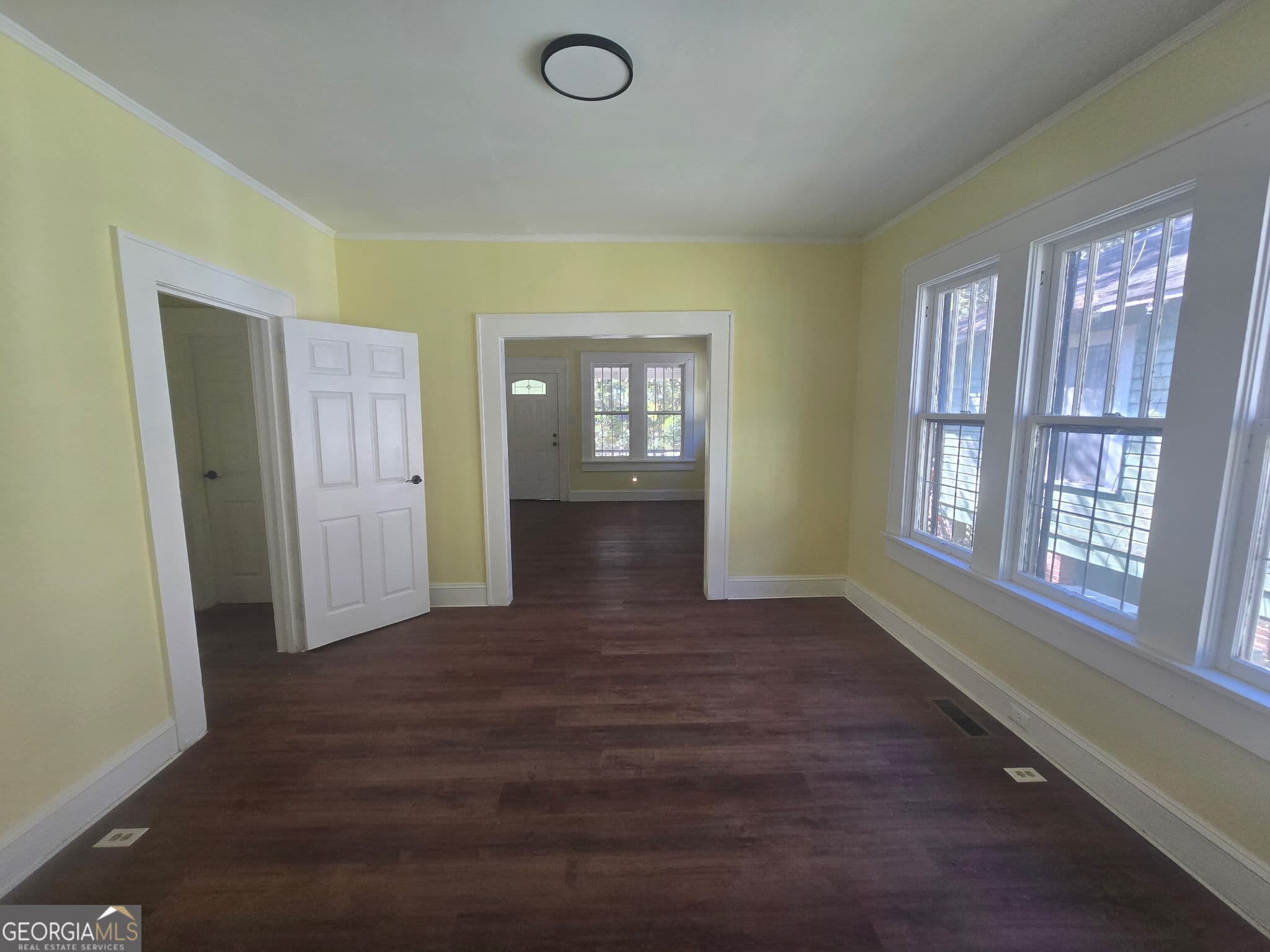 2 bedroom, 1 bathroom, 1,039 sq ft single family residence for sale at 217 W 2nd Avenue, Albany, GA 31701 — photo 7