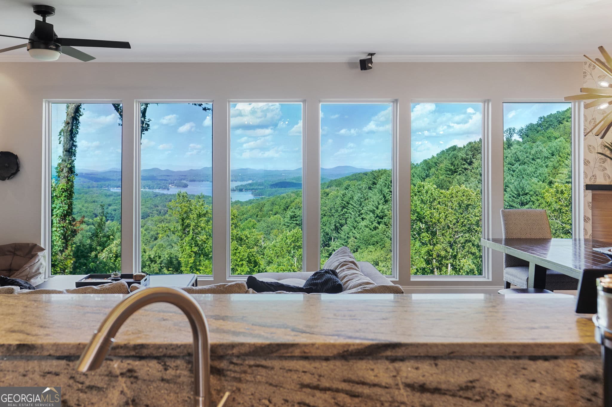 4 bedroom, 4 bathroom, 3,395 sq ft single family residence for sale at 723 Ripshin Heights, Blue Ridge, GA 30513 — photo 6