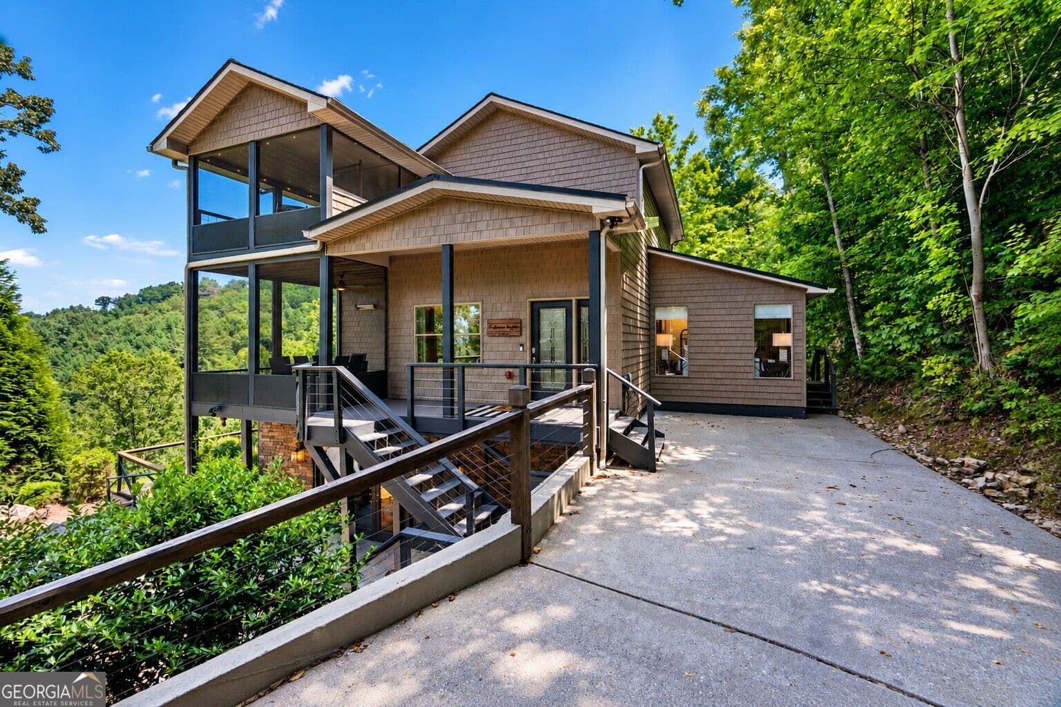 4 bedroom, 4 bathroom, 3,395 sq ft single family residence for sale at 723 Ripshin Heights, Blue Ridge, GA 30513 — photo 3