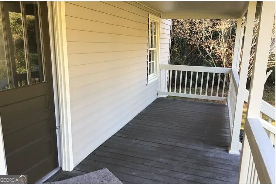 2 bedroom, 1 bathroom, 868 sq ft single family residence for rent at 201 S Pine Street, Toccoa, GA 30577 for $1,195 a month — photo 2