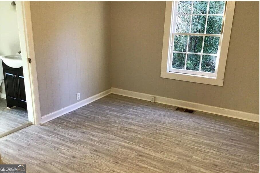 2 bedroom, 1 bathroom, 868 sq ft single family residence for rent at 201 S Pine Street, Toccoa, GA 30577 for $1,195 a month — photo 5