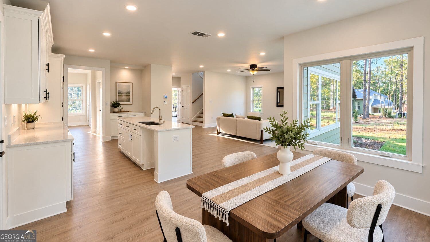 4 bedroom, 3.5 bathroom, 3,027 sq ft single family residence for sale at 7947 Post Road, Winston, GA 30187 — photo 4