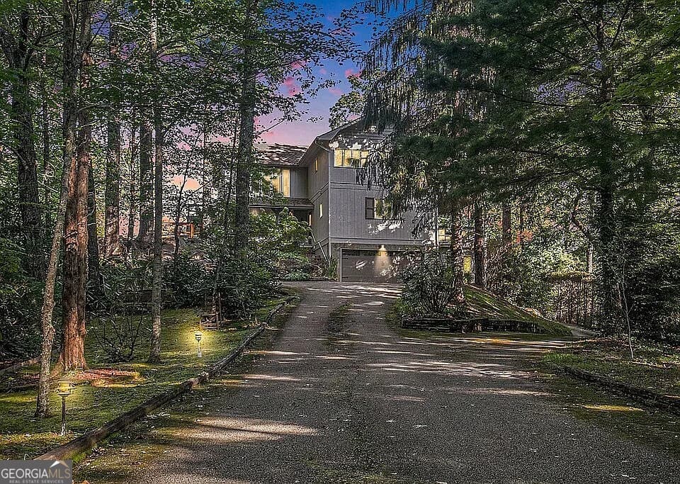 4 bedroom, 4 bathroom, 3,200 sq ft single family residence for sale at 388 Alex Mountain Drive, Sky Valley, GA 30537 — photo 7