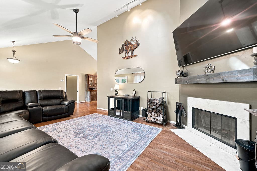 4 bedroom, 3 bathroom, 2,259 sq ft single family residence for sale at 9302 Rockshire Lane, Chattanooga, TN 37421 — photo 7