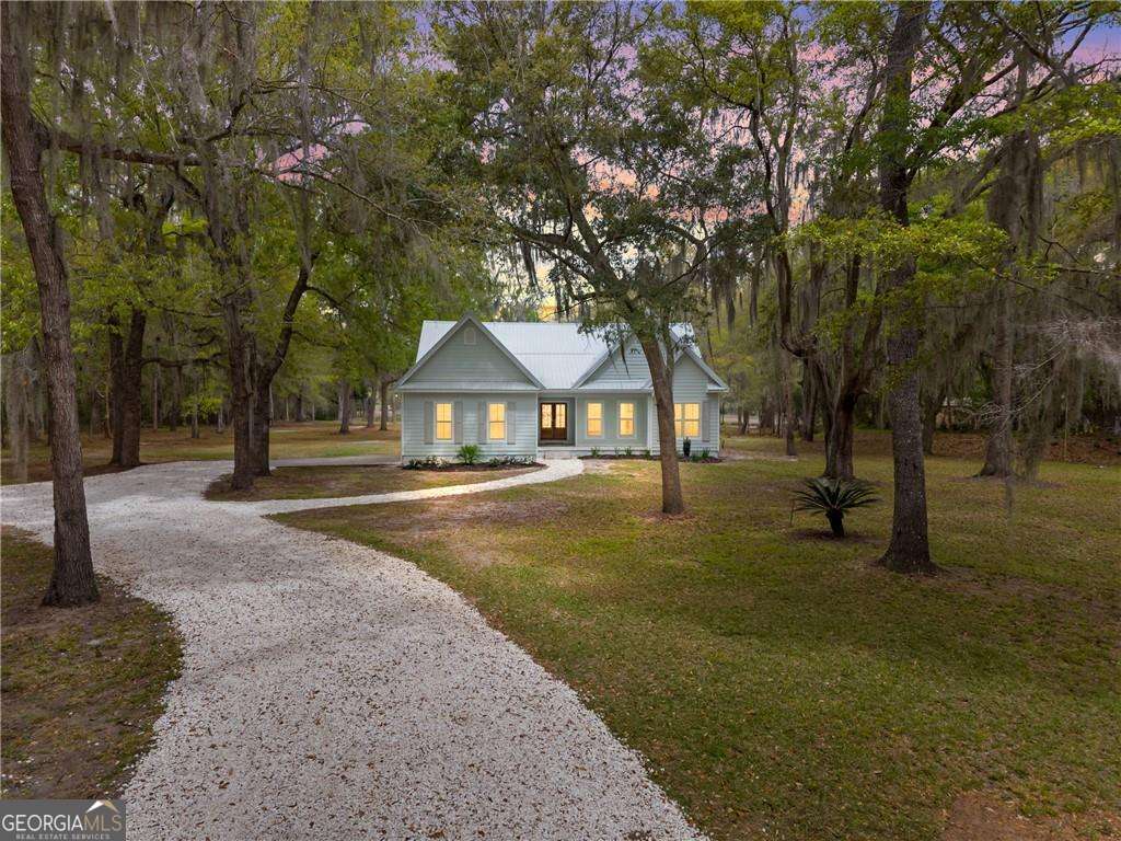 3 bedroom, 2 bathroom, 2,143 sq ft single family residence sold at 1225 Julienton Drive, Townsend, GA 31331