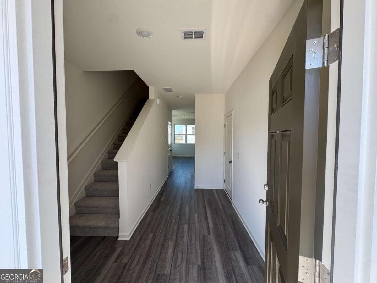 3 bedroom, 2.5 bathroom townhouse for sale at 600 Trant Drive, Villa Rica, GA 30180 — photo 2
