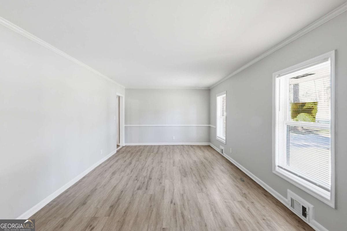 3 bedroom, 2 bathroom, 1,742 sq ft single family residence for sale at 1939 Shepherd Circle, Atlanta, GA 30311 — photo 8